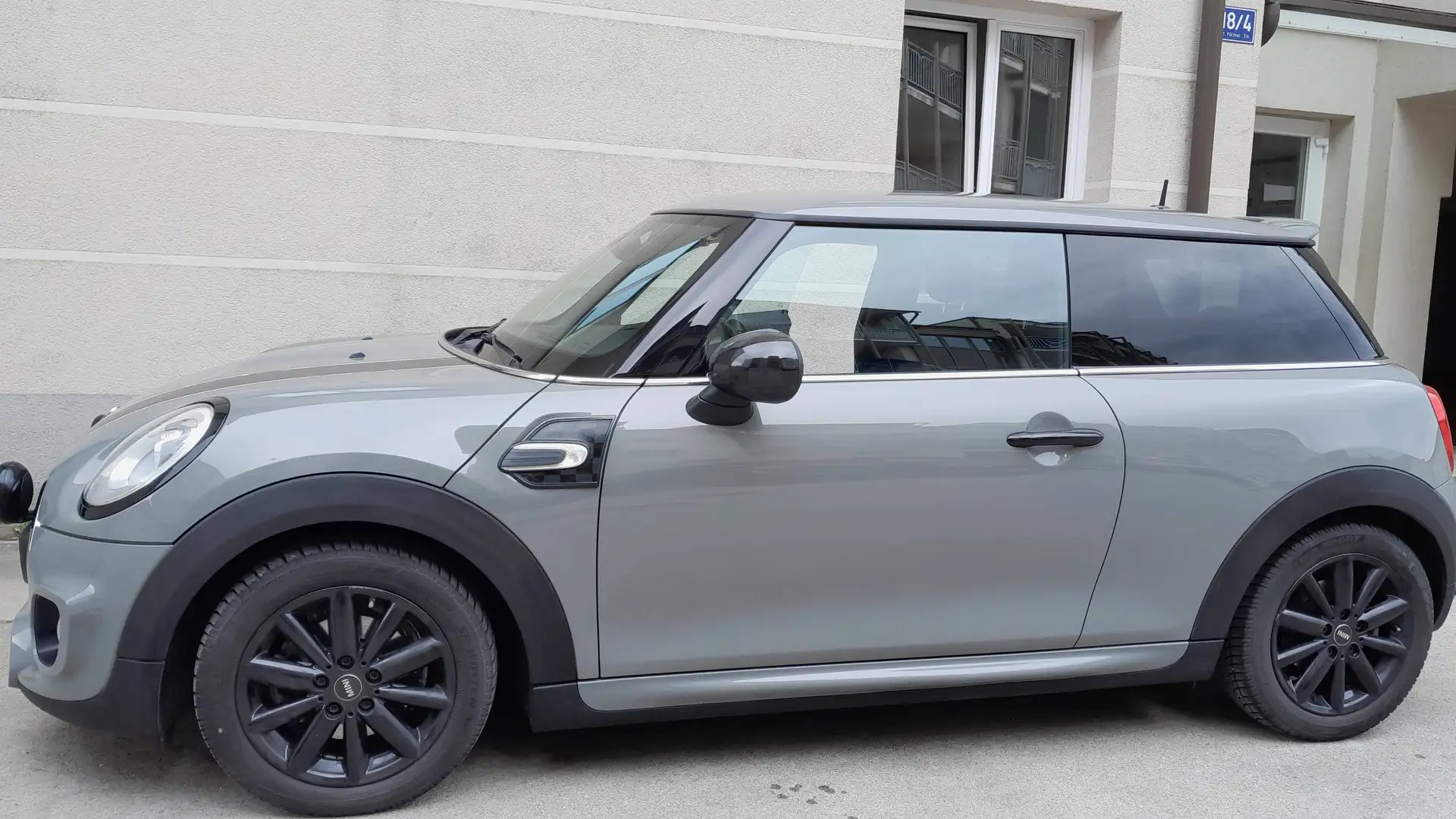 MINI One MINI Hatch One One Silber - 1