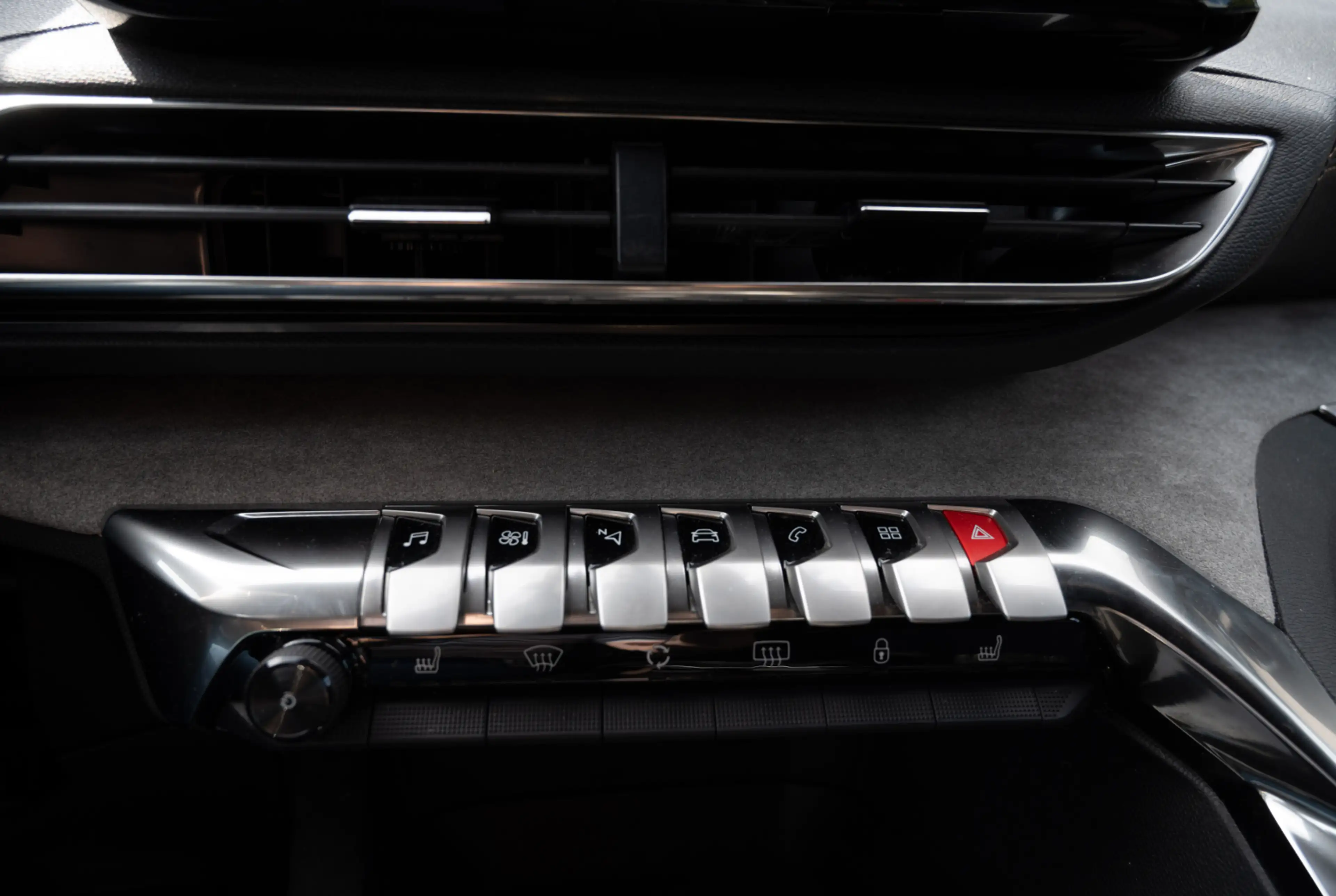Peugeot 5008 GT 1.5 BlueHDi 130 EAT8 *GW-TOP-DEAL* — photo 6