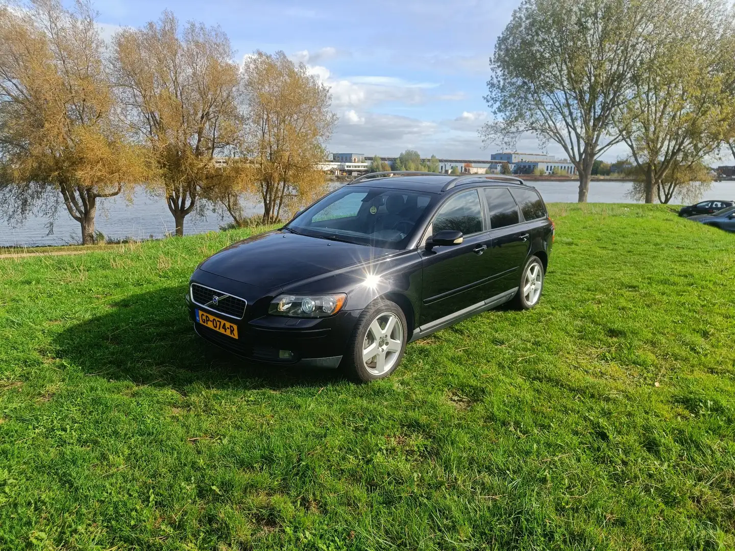 Volvo V50 2.5 T5 AWD Summum Zwart - 2