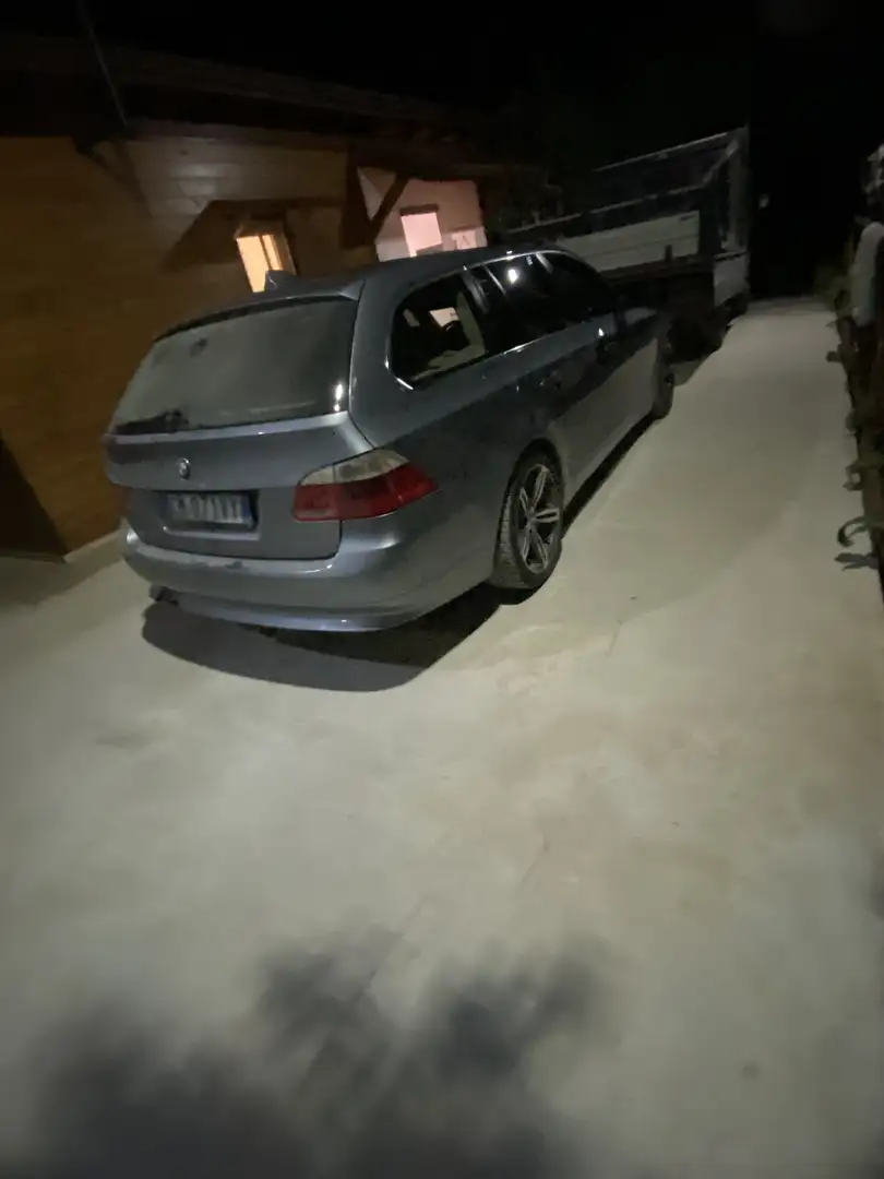 BMW 525 525d Touring Titanium - 1