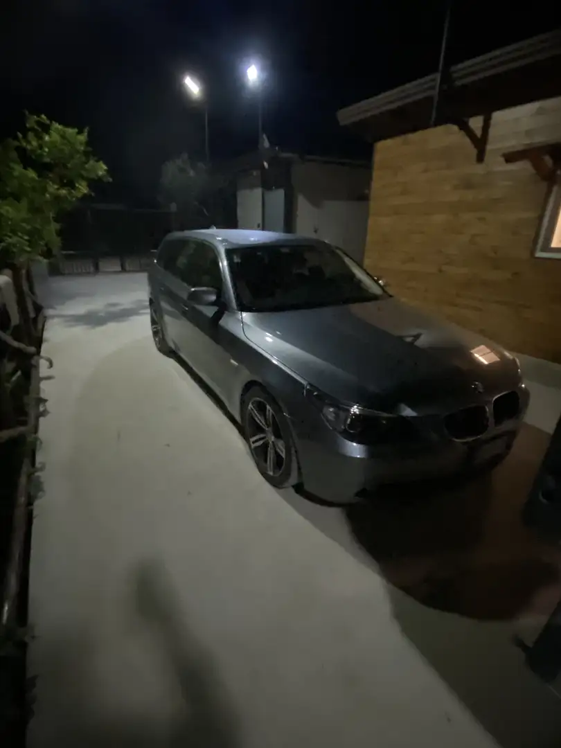 BMW 525 525d Touring Titanium - 2