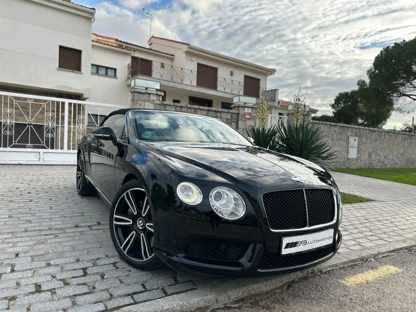 Bentley Continental GT Convertible V8 Negru - 1
