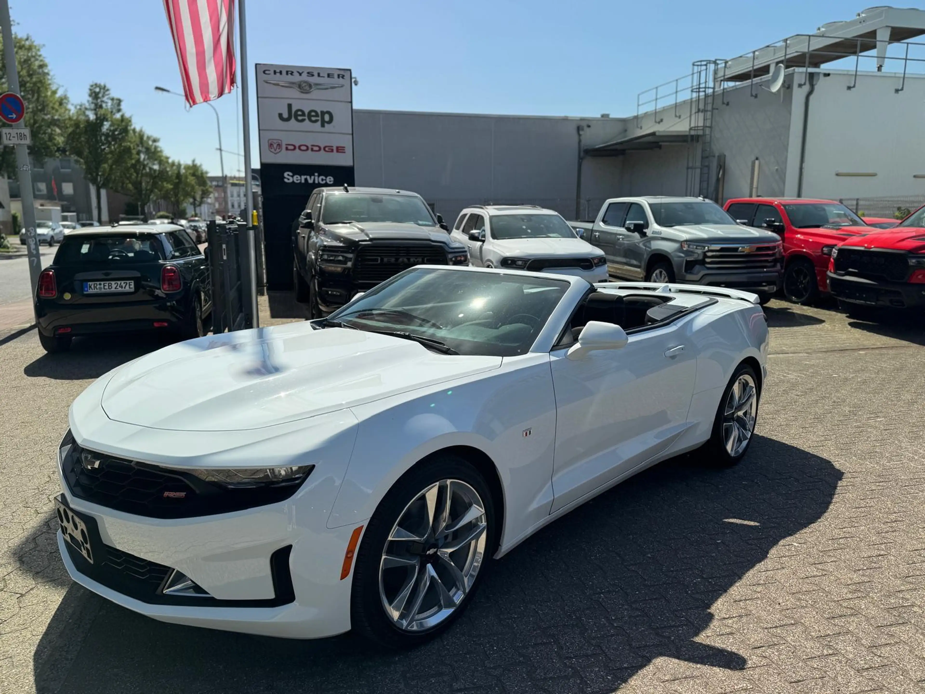 Chevrolet Camaro 2.0l Convertible RS — photo 8
