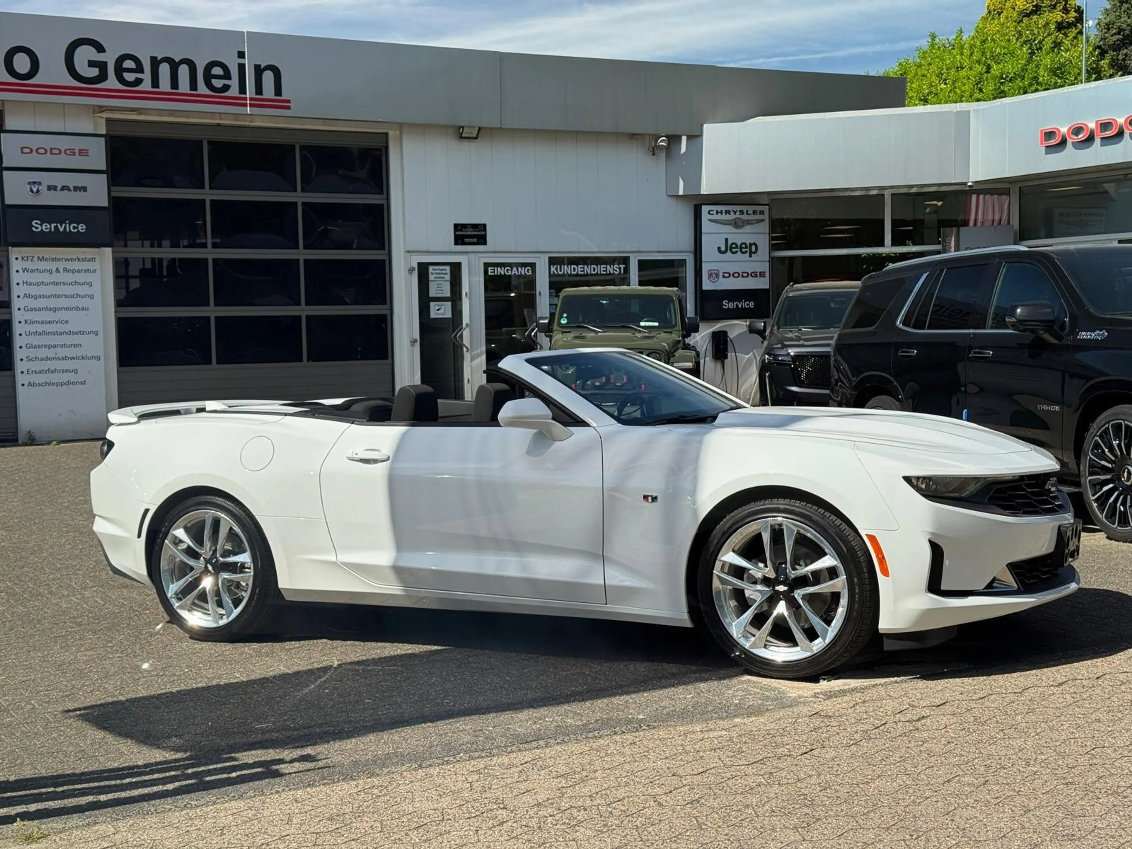 Chevrolet Camaro 2.0l Convertible RS — photo 2