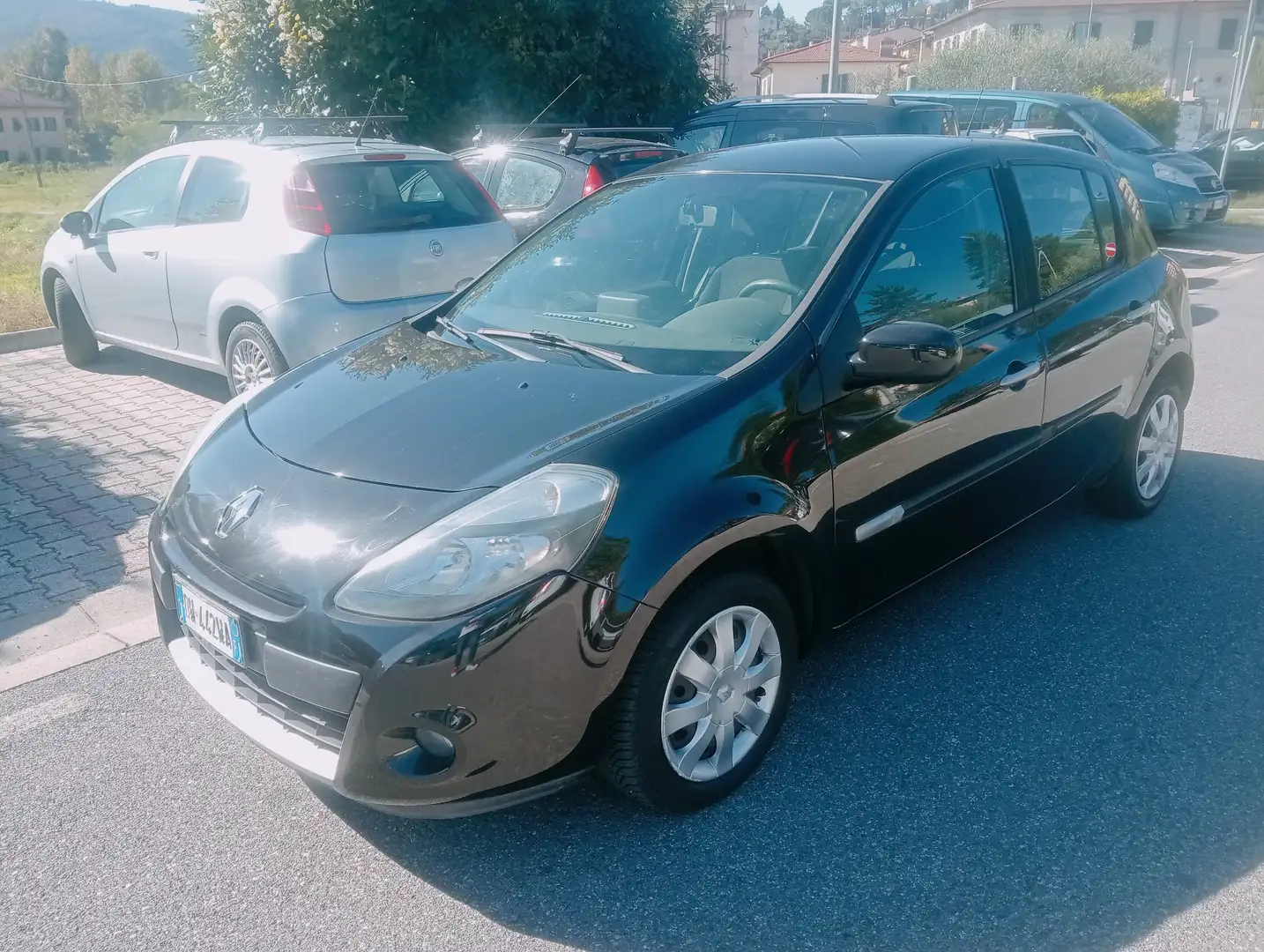 Renault Clio Clio III 5p 1.2 16v Luxe TOM TOM NEOPAT. Nero - 1
