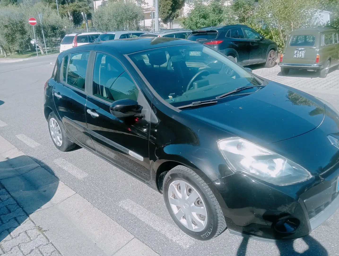 Renault Clio Clio III 5p 1.2 16v Luxe TOM TOM NEOPAT. Nero - 2