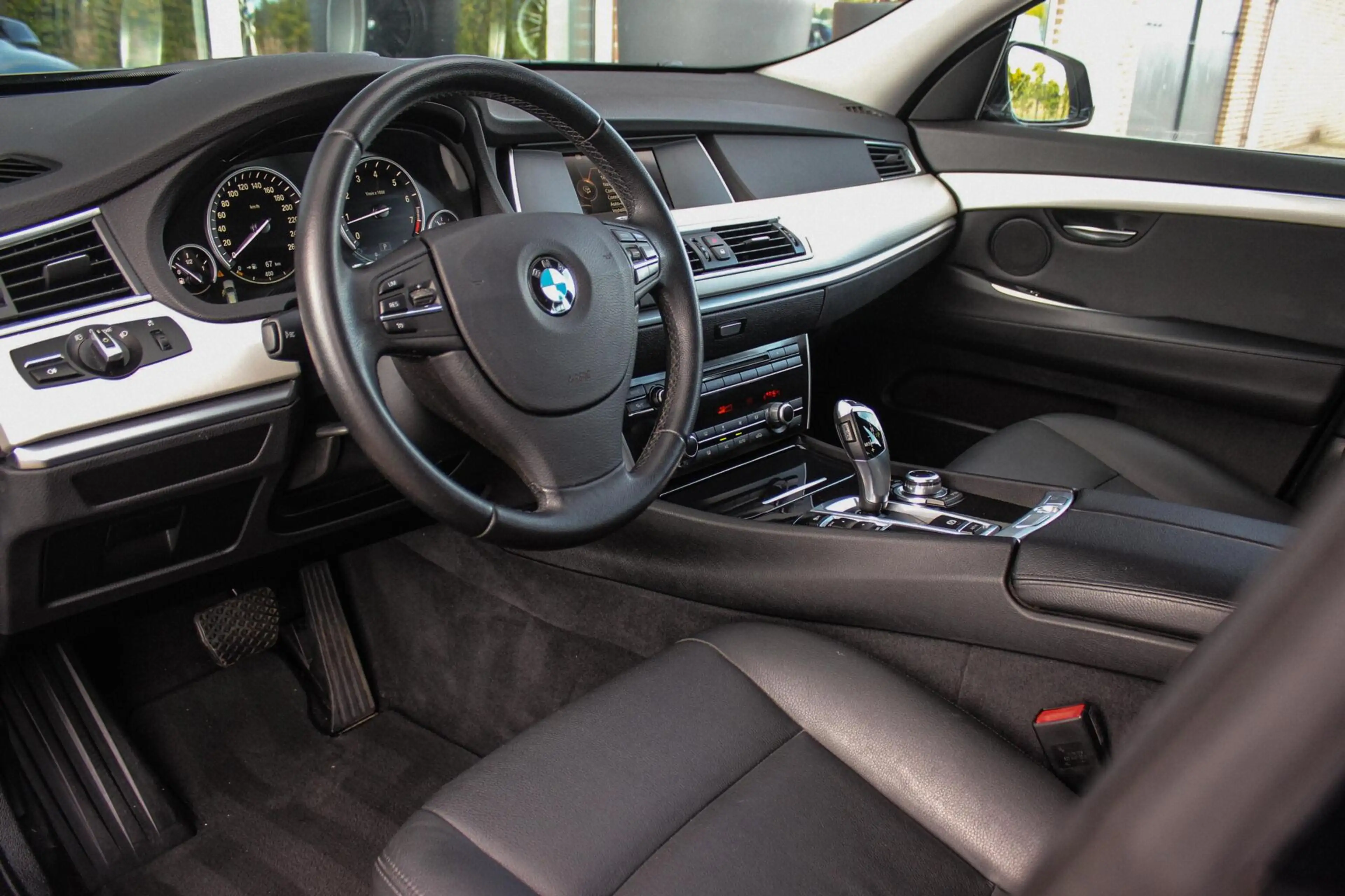 BMW 535 5-serie Gran Turismo 535i High Executive | NL auto — photo 13