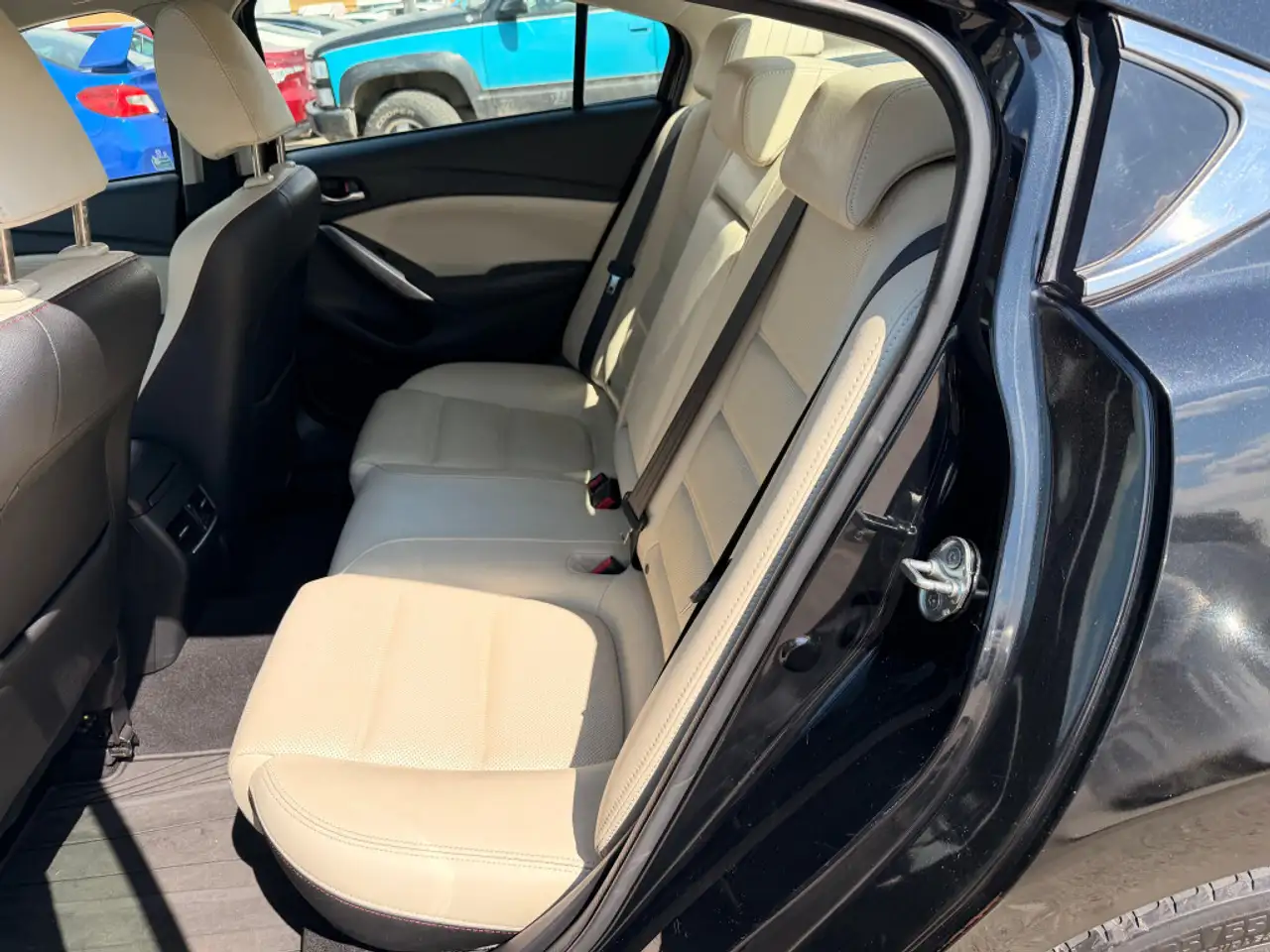 Mazda 6 снимка Mazda 6