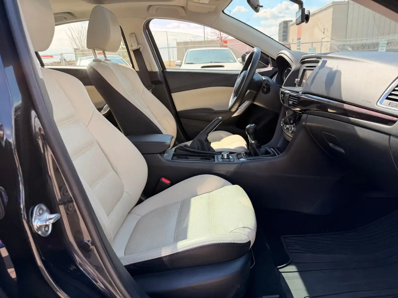 Mazda 6 снимка Mazda 6