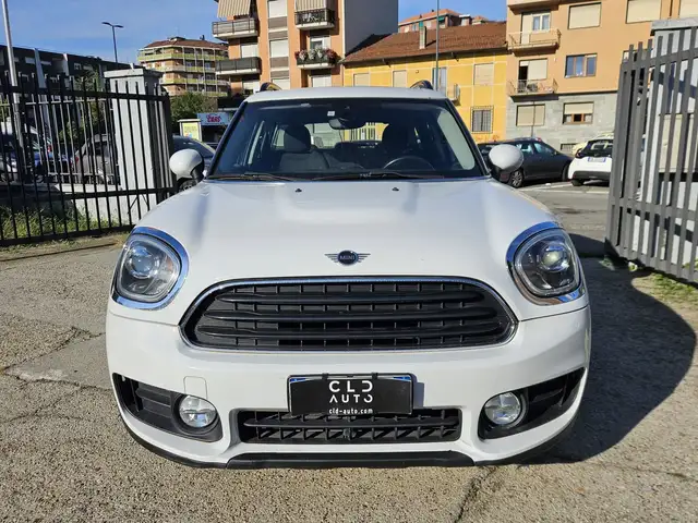 MINI Countryman view 2