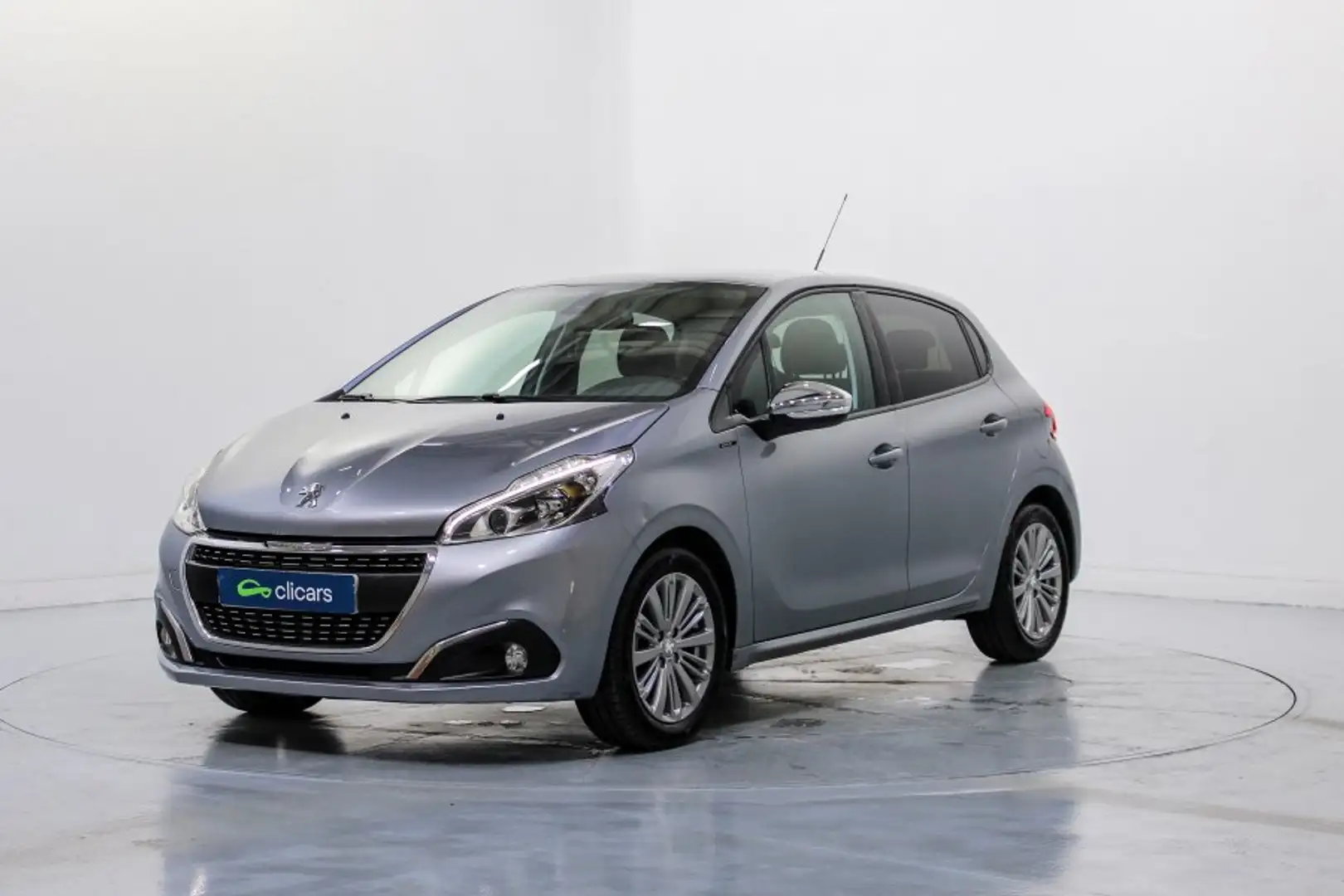 Peugeot 208 1.2 PureTech S&S Signature 82 Plateado - 1