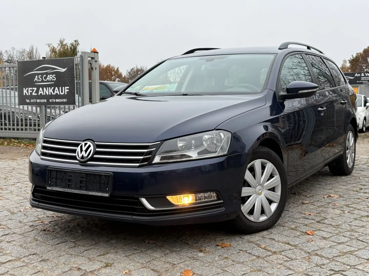 Volkswagen Passat Variant Passat 1.6 TDI Variant BlueMotion*Klima*EFH* Bleu - 1