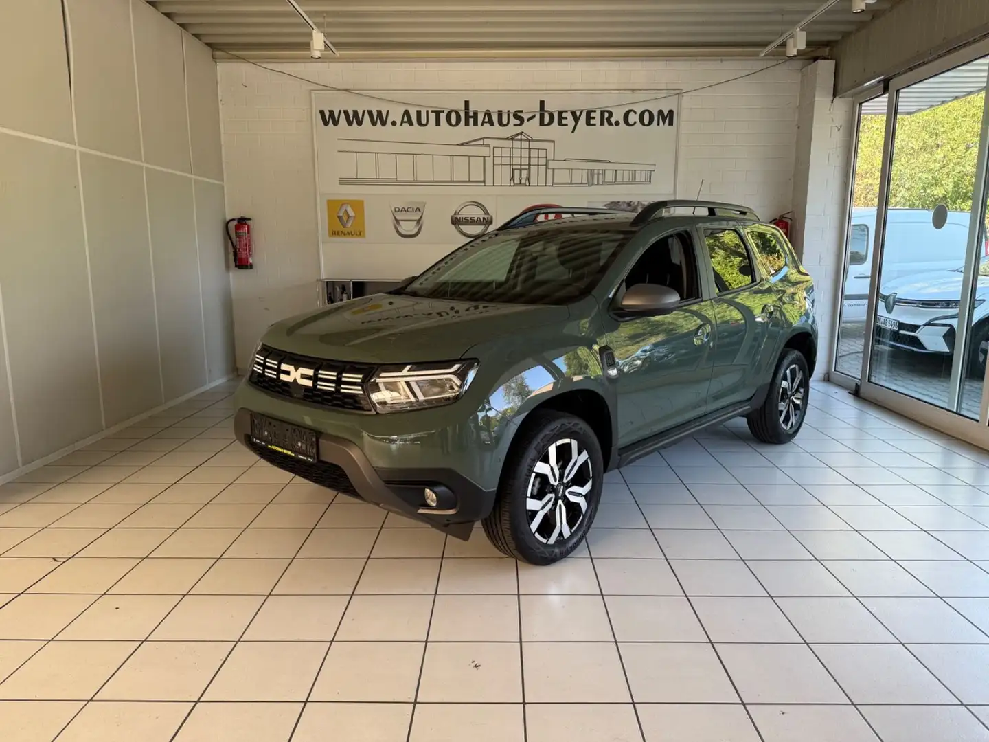 Dacia Duster II Journey+ Grün - 1