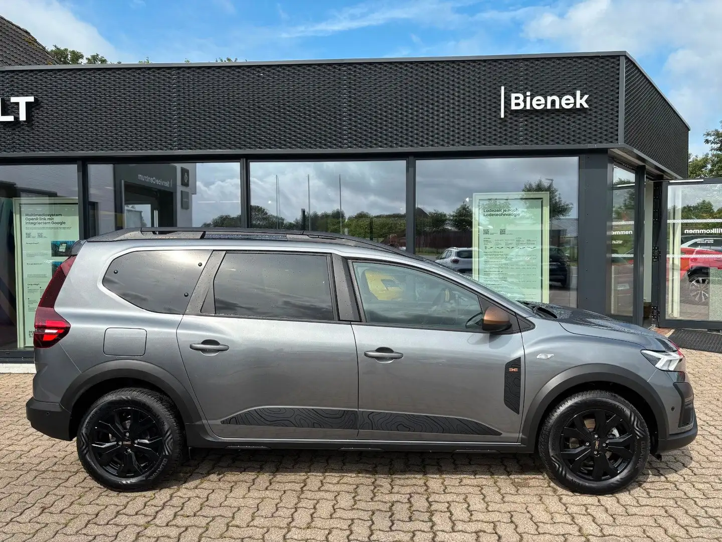 Dacia Jogger Extreme Hybrid 140 7-Sitzer Gris - 1