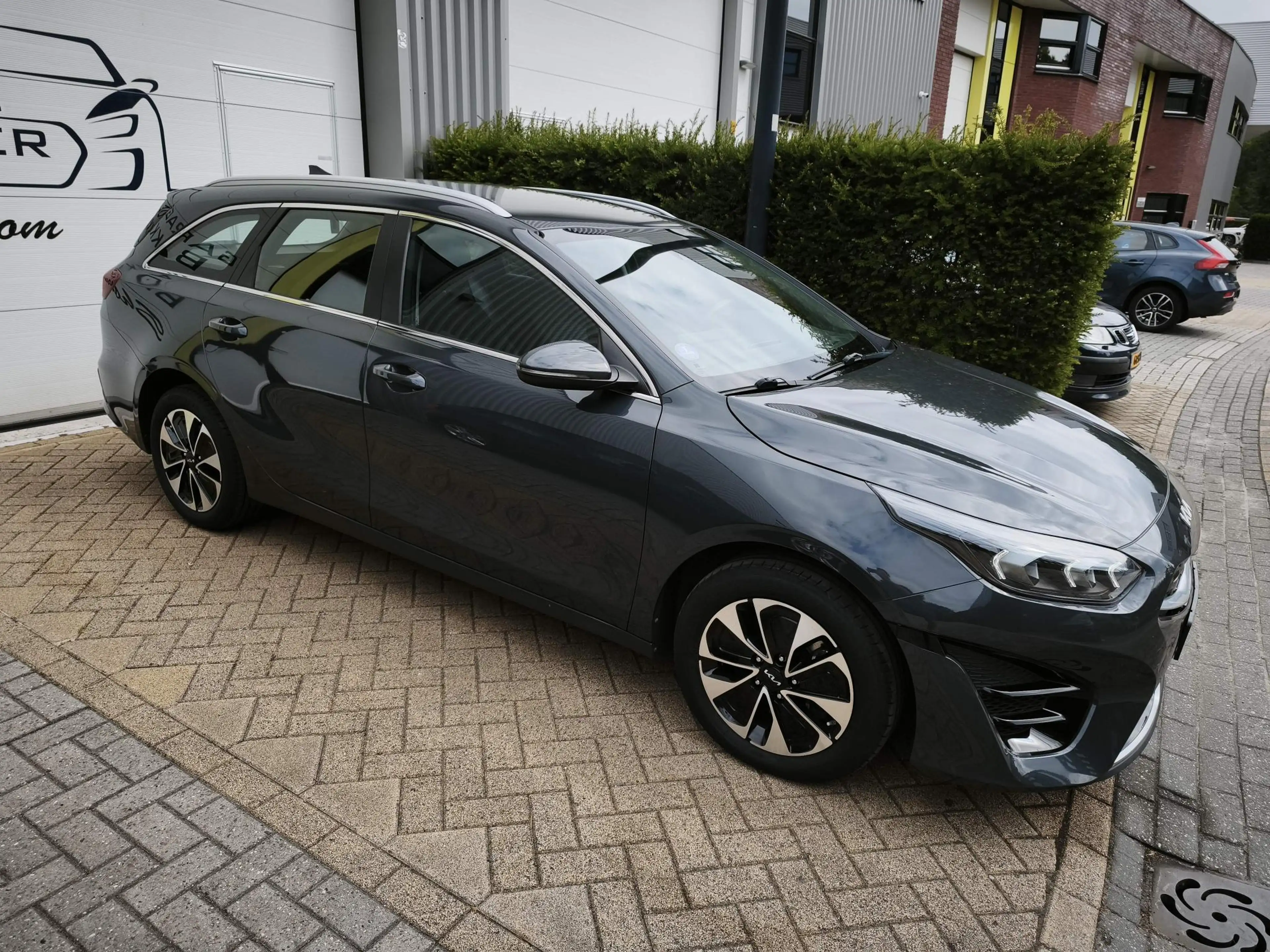 Kia Ceed SW / cee'd SW Sportswagon 1.6 GDI PHEV DynamicPlusLine Camera Ca — photo 11