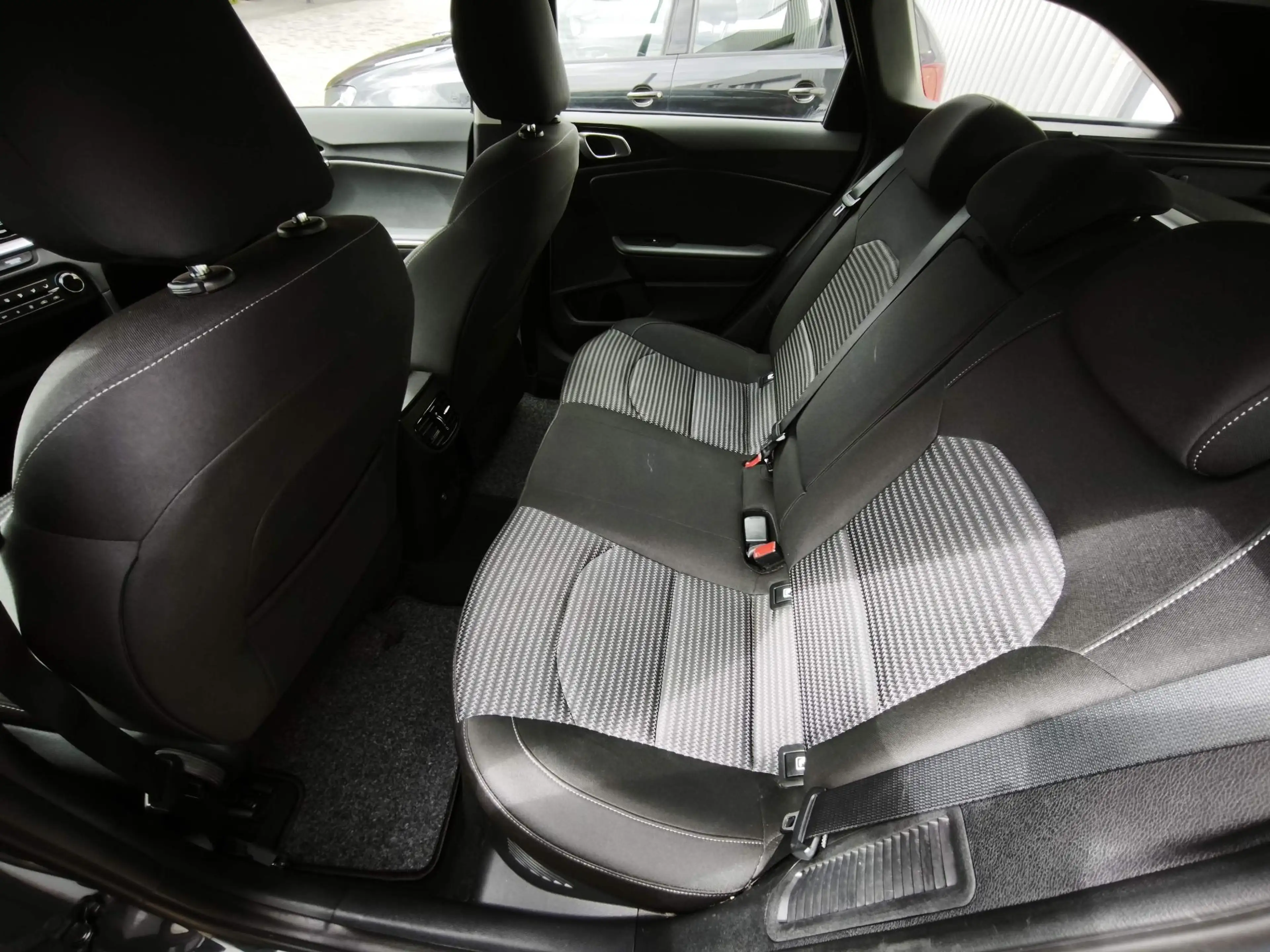 Kia Ceed SW / cee'd SW Sportswagon 1.6 GDI PHEV DynamicPlusLine Camera Ca — photo 15