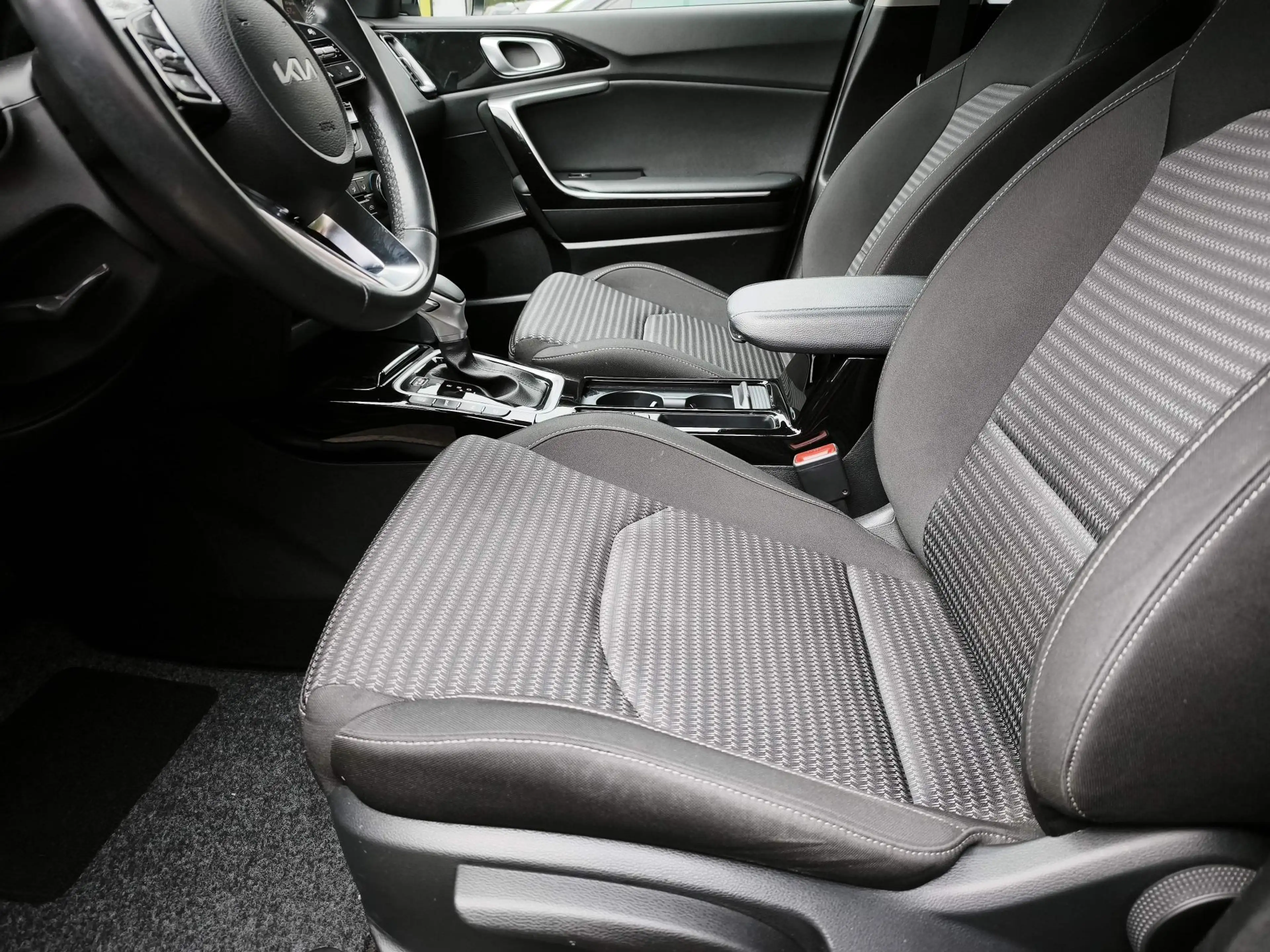 Kia Ceed SW / cee'd SW Sportswagon 1.6 GDI PHEV DynamicPlusLine Camera Ca — photo 21