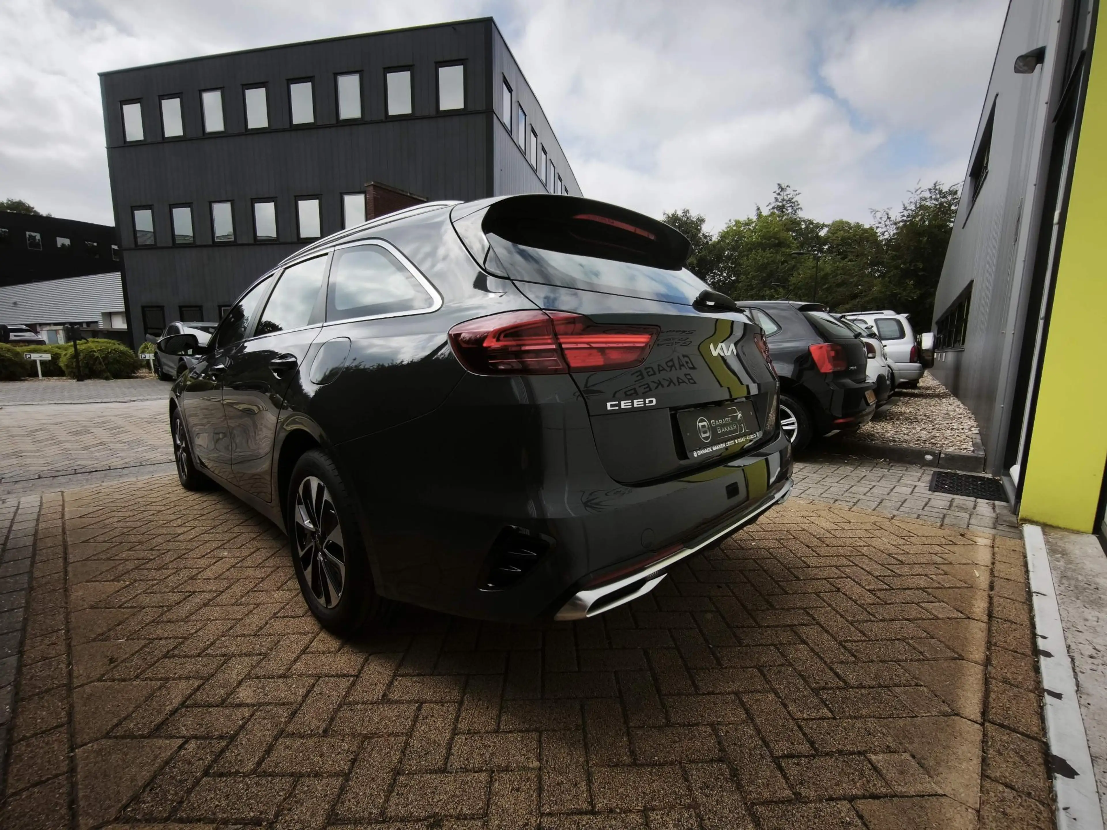Kia Ceed SW / cee'd SW Sportswagon 1.6 GDI PHEV DynamicPlusLine Camera Ca — photo 8