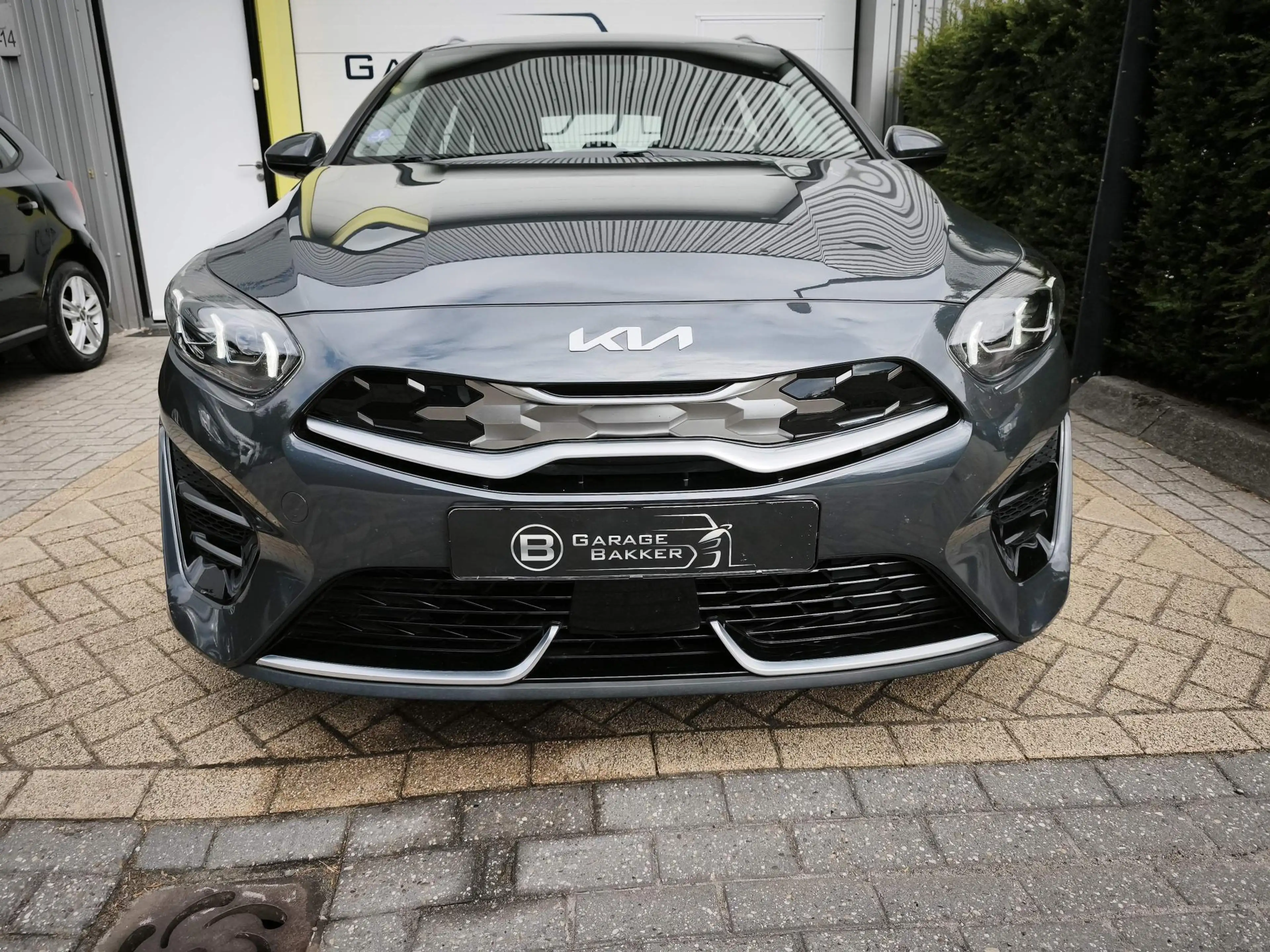 Kia Ceed SW / cee'd SW Sportswagon 1.6 GDI PHEV DynamicPlusLine Camera Ca — photo 4