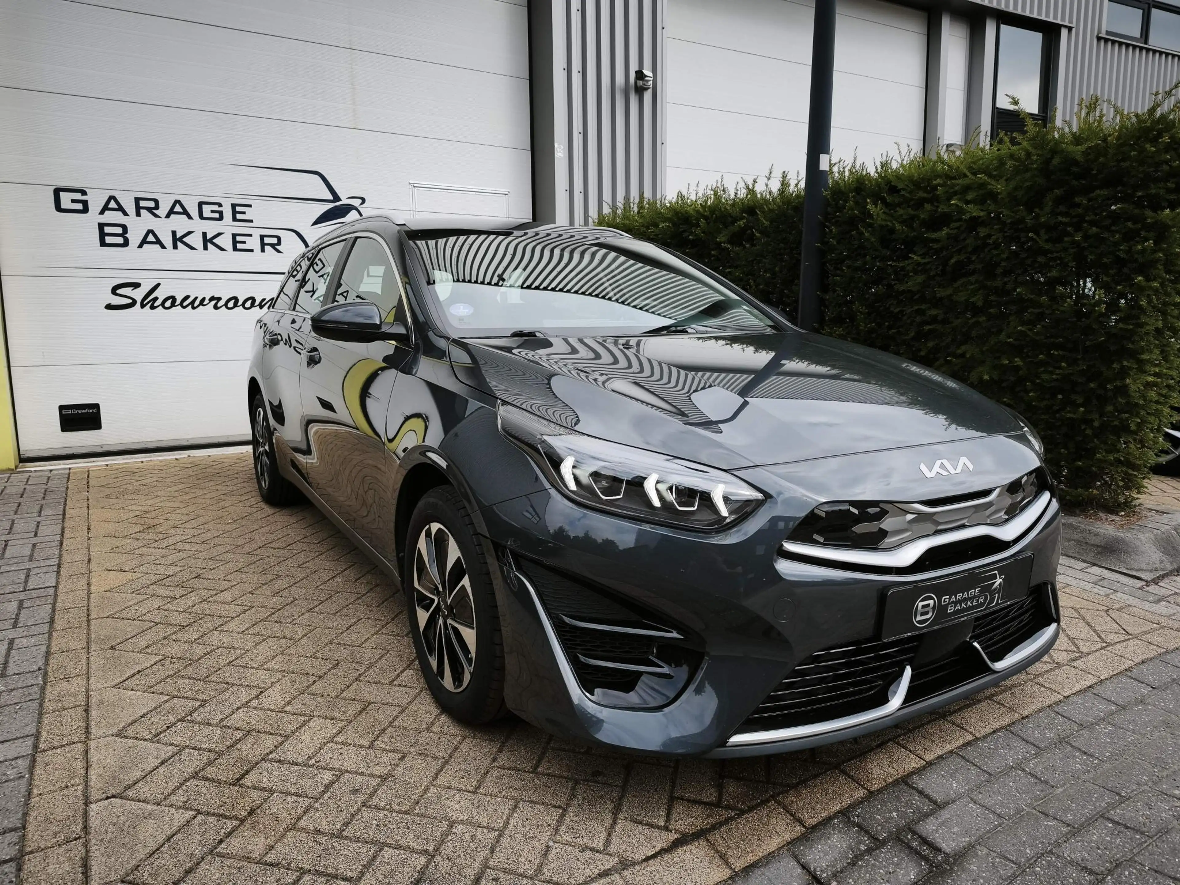 Kia Ceed SW / cee'd SW Sportswagon 1.6 GDI PHEV DynamicPlusLine Camera Ca — photo 2