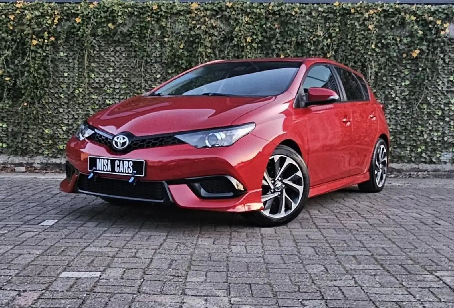 Toyota CORROLA IM 1.8 Automaat Uniek Camera Cruise Stoel Roşu - 1