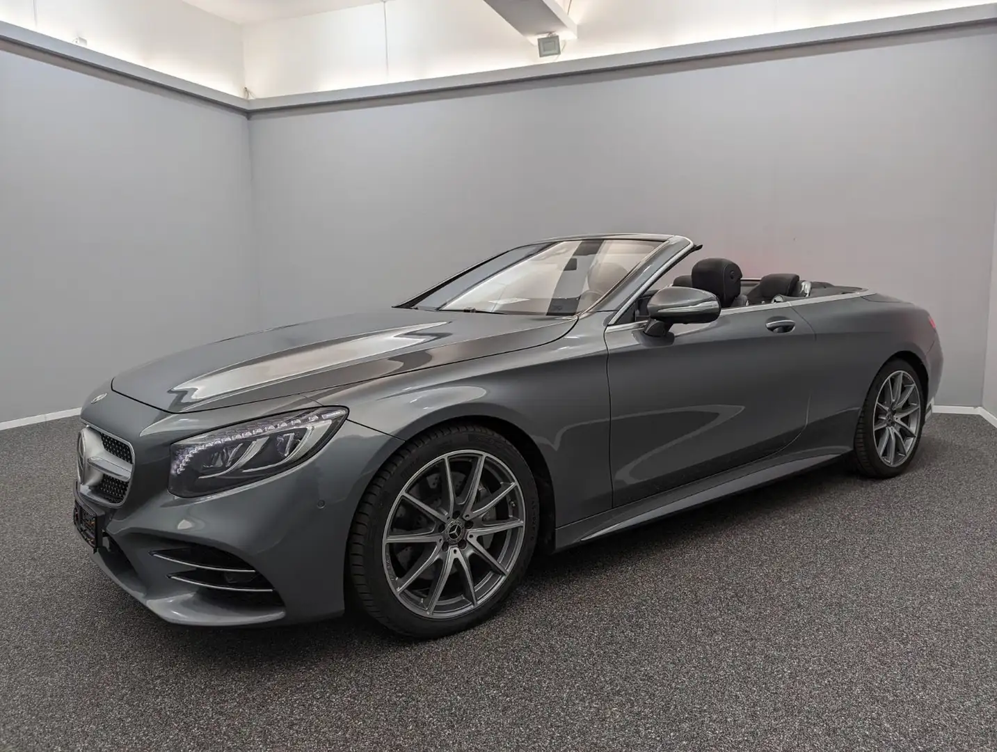 Mercedes-Benz S 560 Cabrio AMG*SWAROVSKI*TV*NIGHTVI*AIRS*BURM Grey - 1