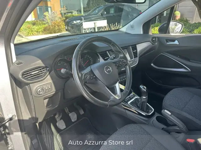 Opel Crossland view 9