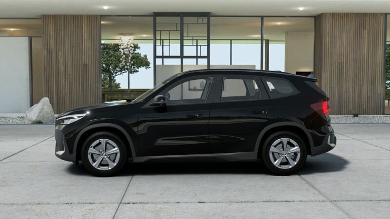 BMW X1 sDrive18i — photo 3