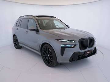 xdrive 40d 48V MSport auto 7 posti