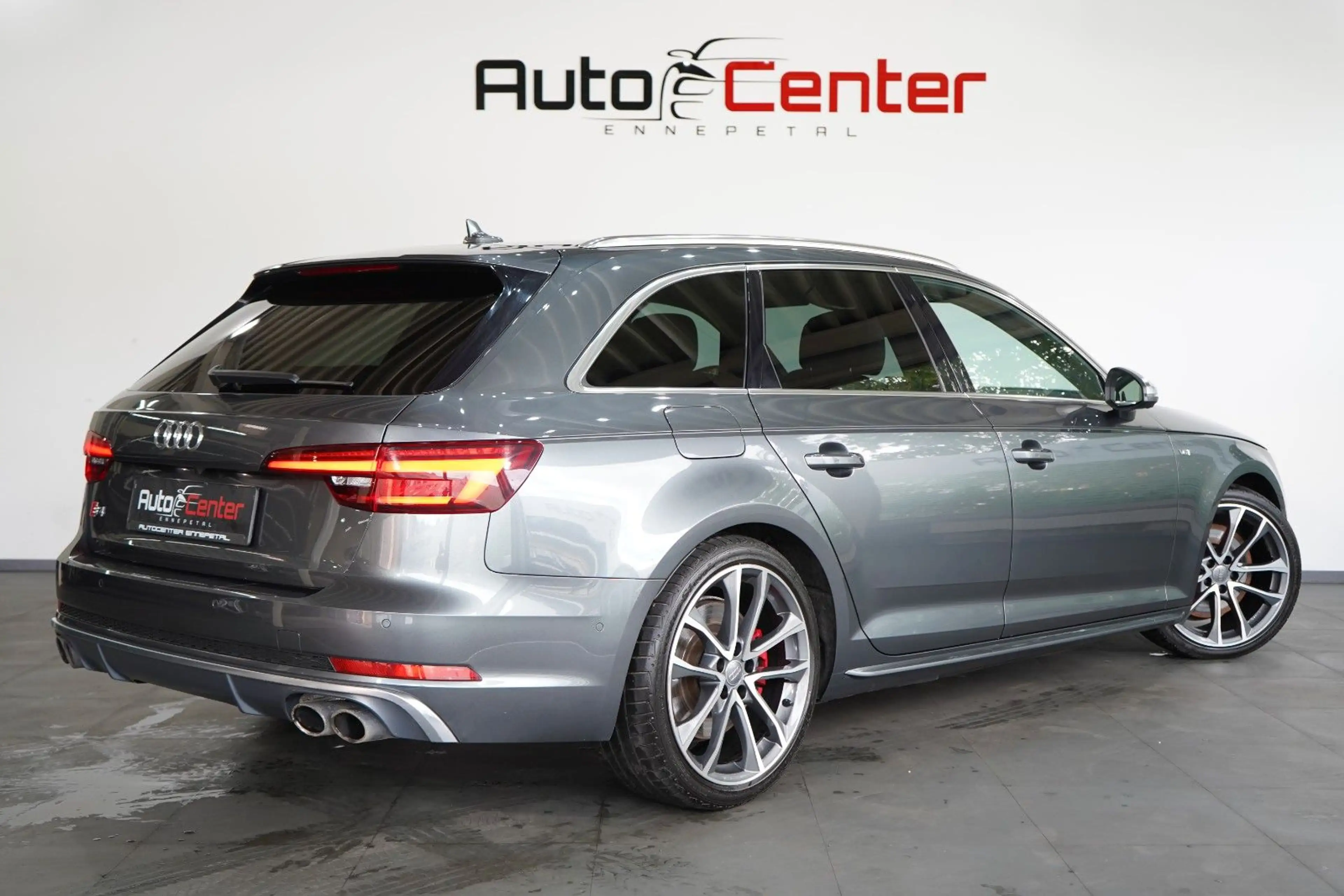 Audi S4 Avant 3.0 TFSI quattro*Carbon*Daytona G.*Ahk* — photo 3