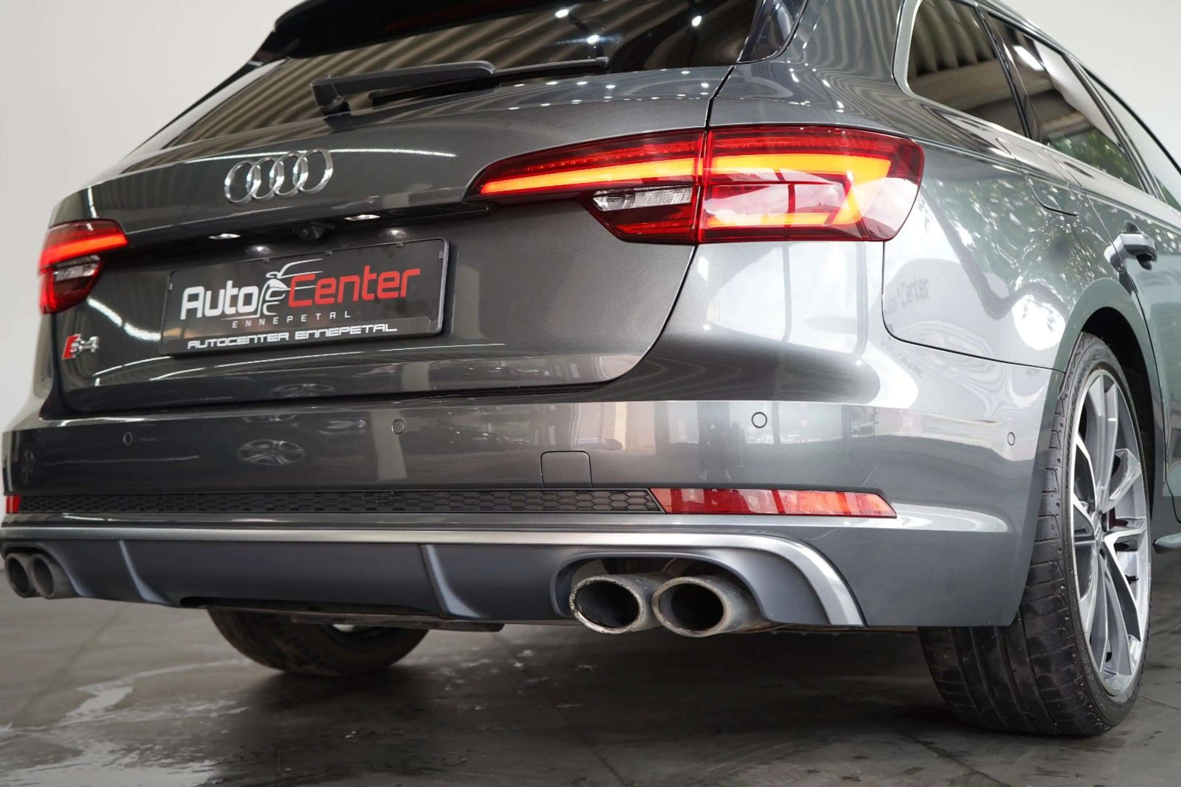 Audi S4 Avant 3.0 TFSI quattro*Carbon*Daytona G.*Ahk* — photo 8