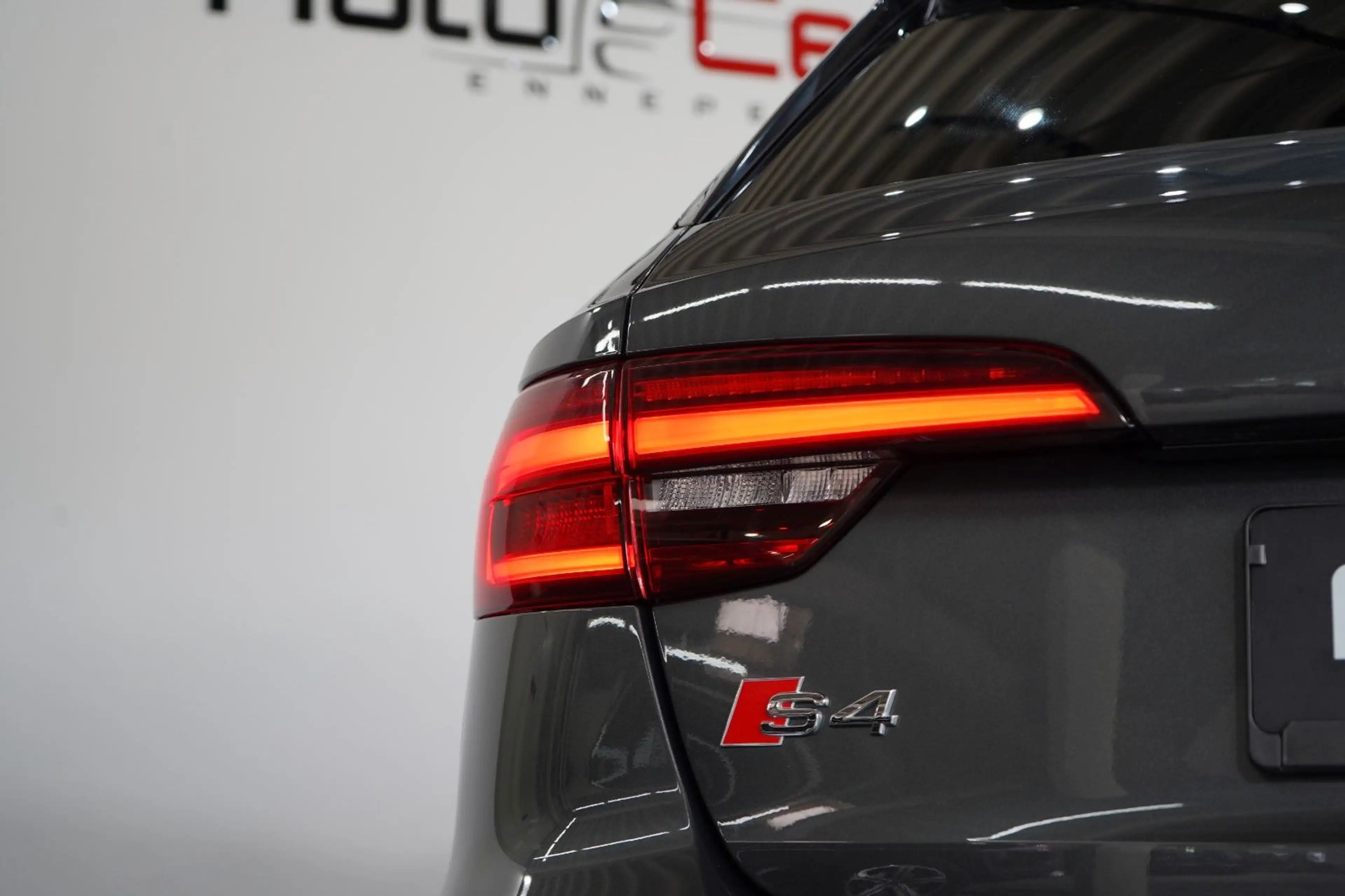 Audi S4 Avant 3.0 TFSI quattro*Carbon*Daytona G.*Ahk* — photo 7