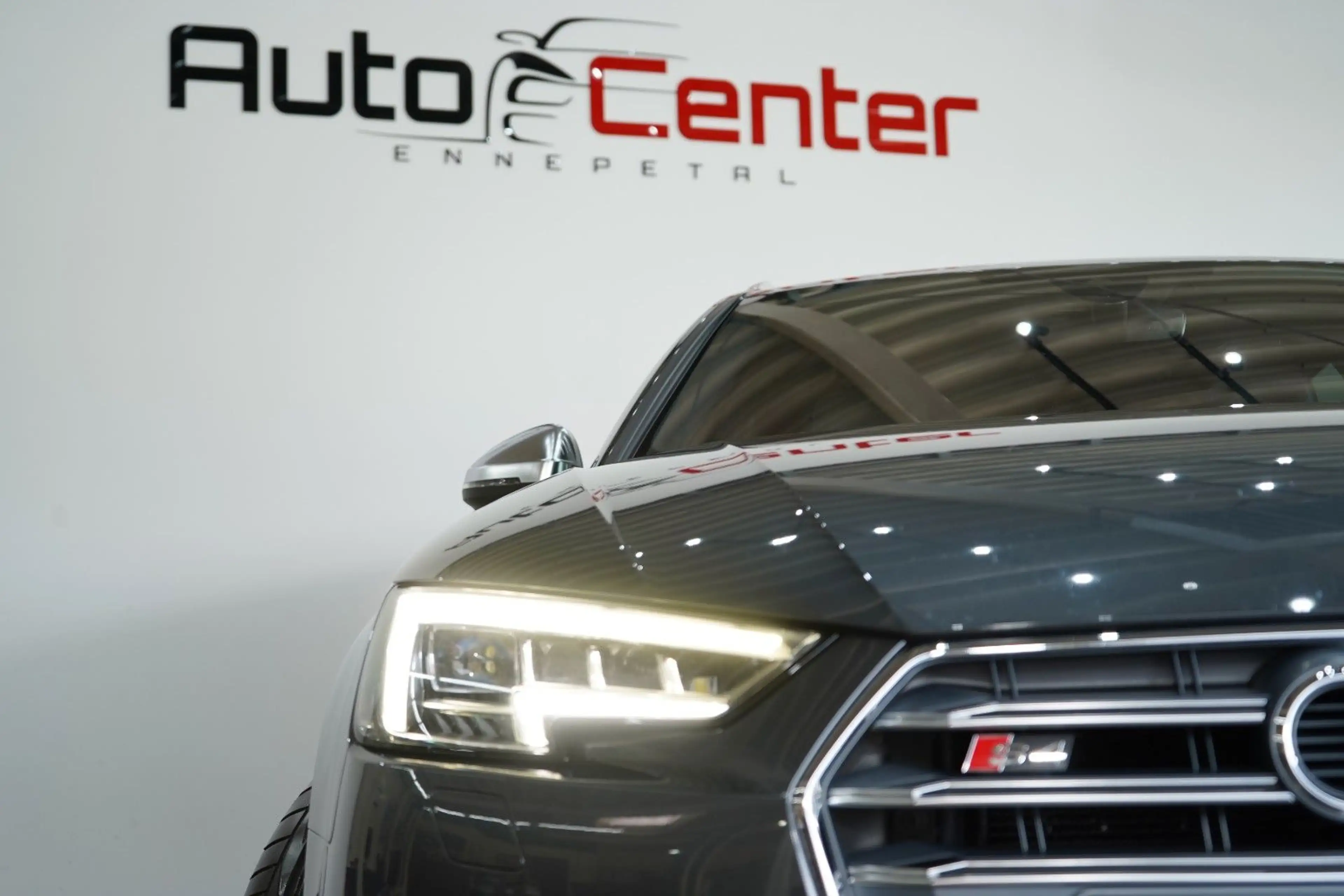 Audi S4 Avant 3.0 TFSI quattro*Carbon*Daytona G.*Ahk* — photo 9