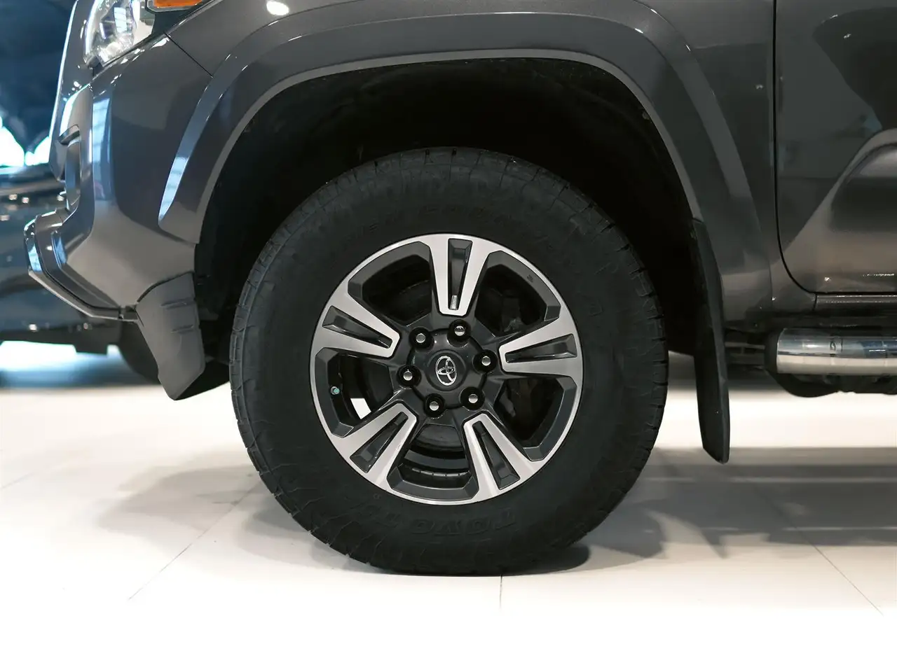 Toyota Tacoma снимка Toyota Tacoma