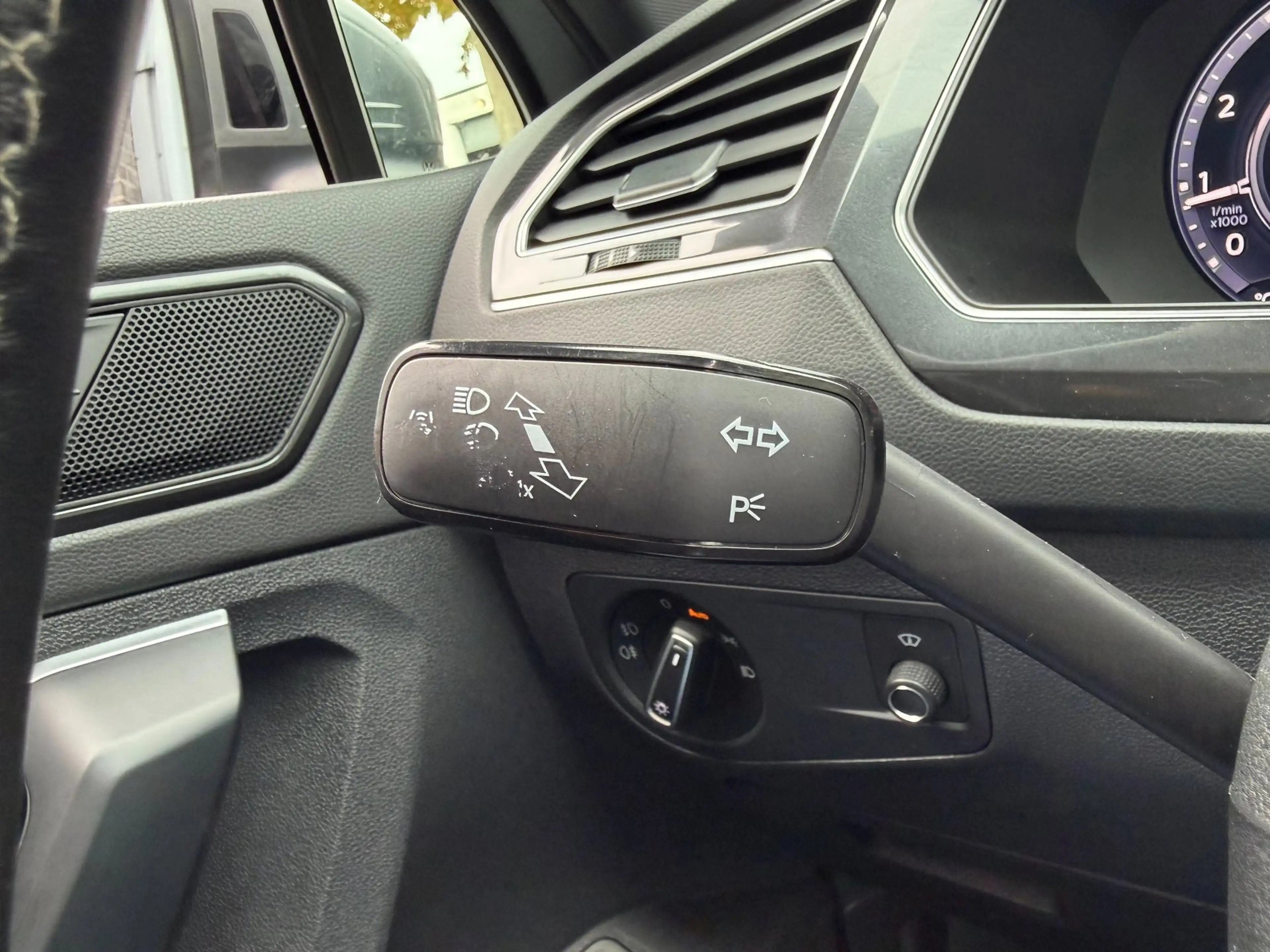 Volkswagen Tiguan 2.0 TSI 4Motion R-Line|Pano|Adaptief|H.U.D.|Keyles — photo 30