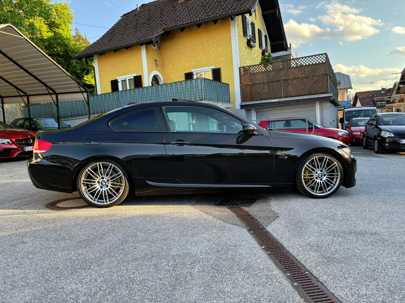 BMW 335 i — photo 12