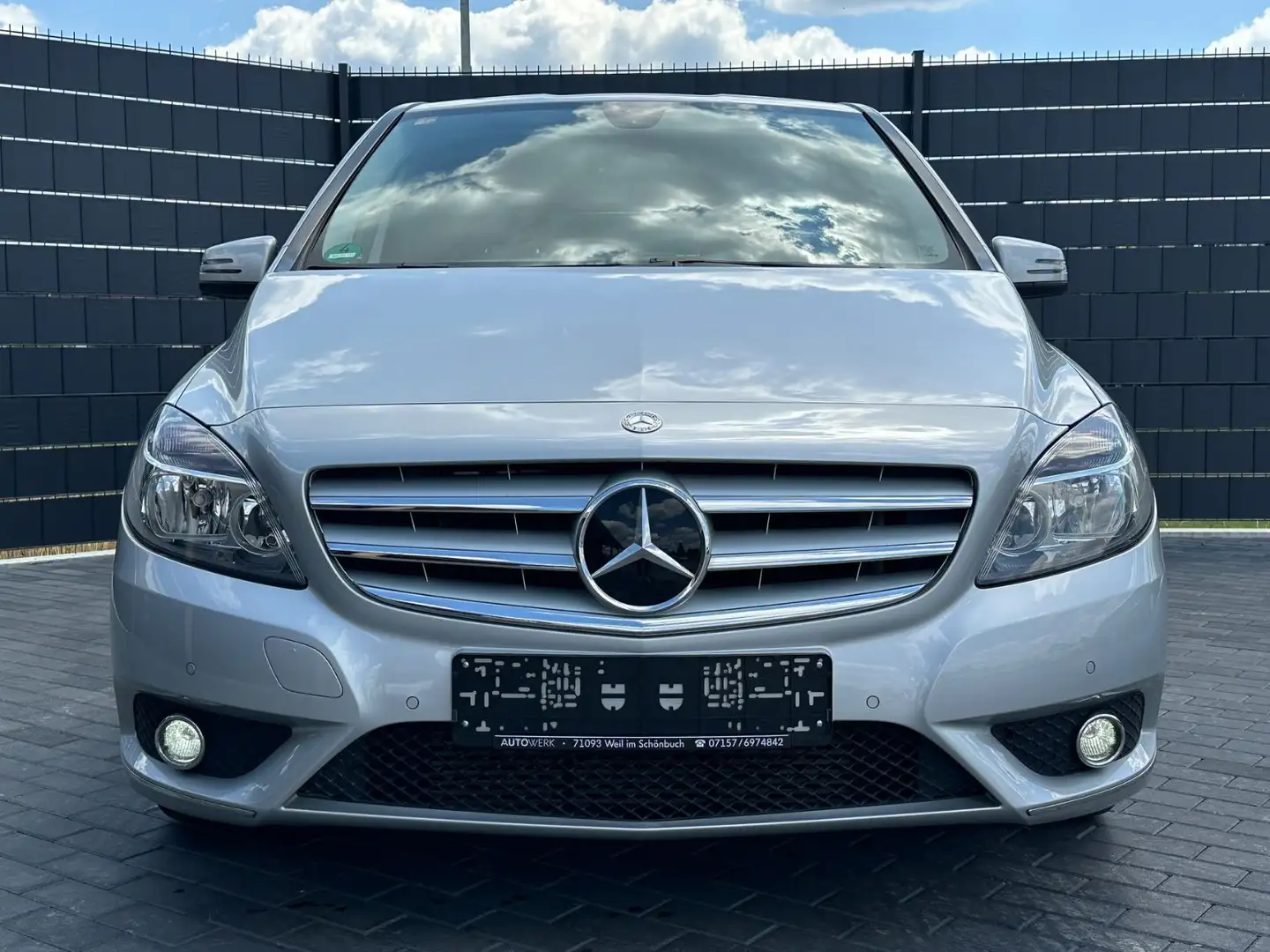 Mercedes-Benz B 180 d SPORTS-TOURER*EDITION*AUTOMATIK*CAM*SHZ* Silber - 2