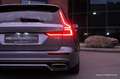 Volvo V60 2.0 B3 R-Design PANO|HUD|360CAM|H/K|TREKHAAK Grijs - thumbnail 4