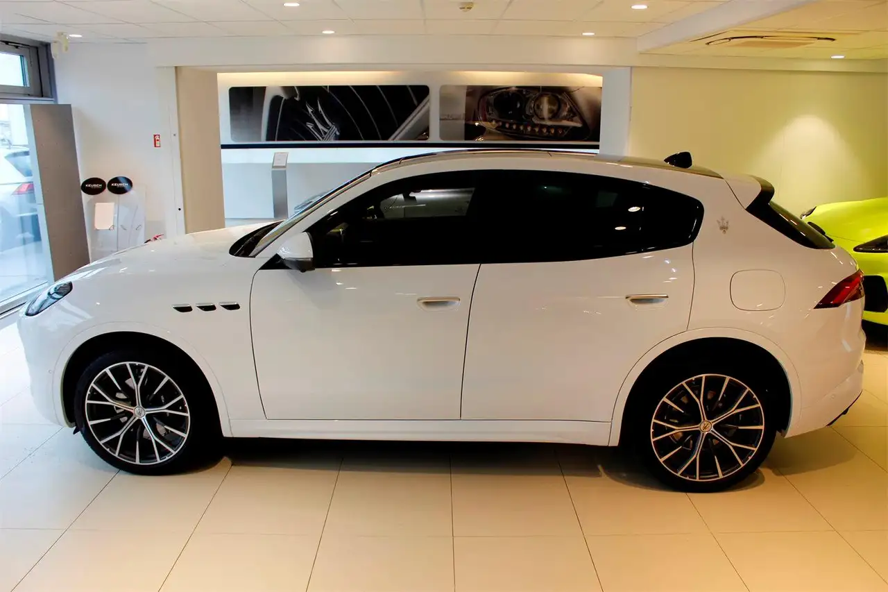 Maserati Grecale 2023