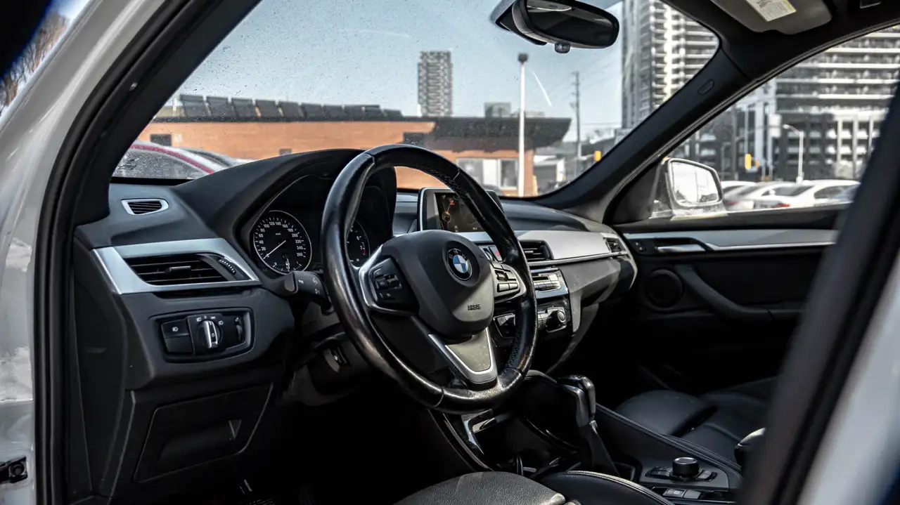 BMW X1 снимка BMW X1