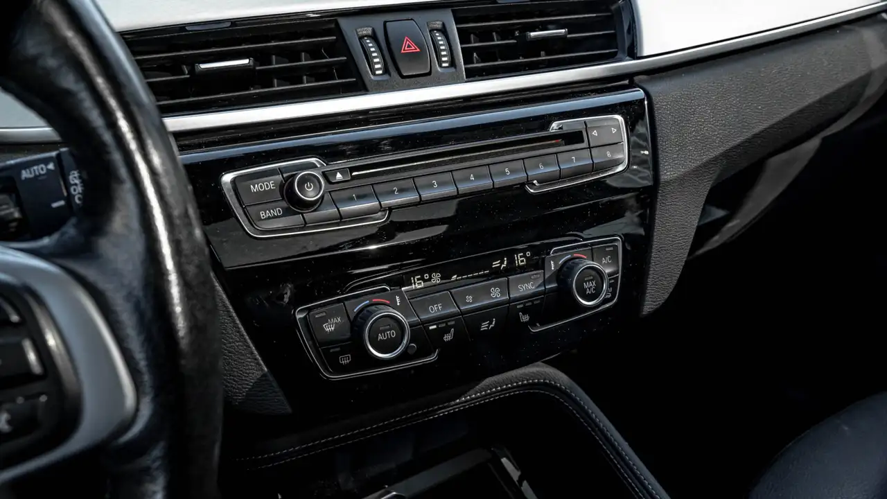 BMW X1 снимка BMW X1