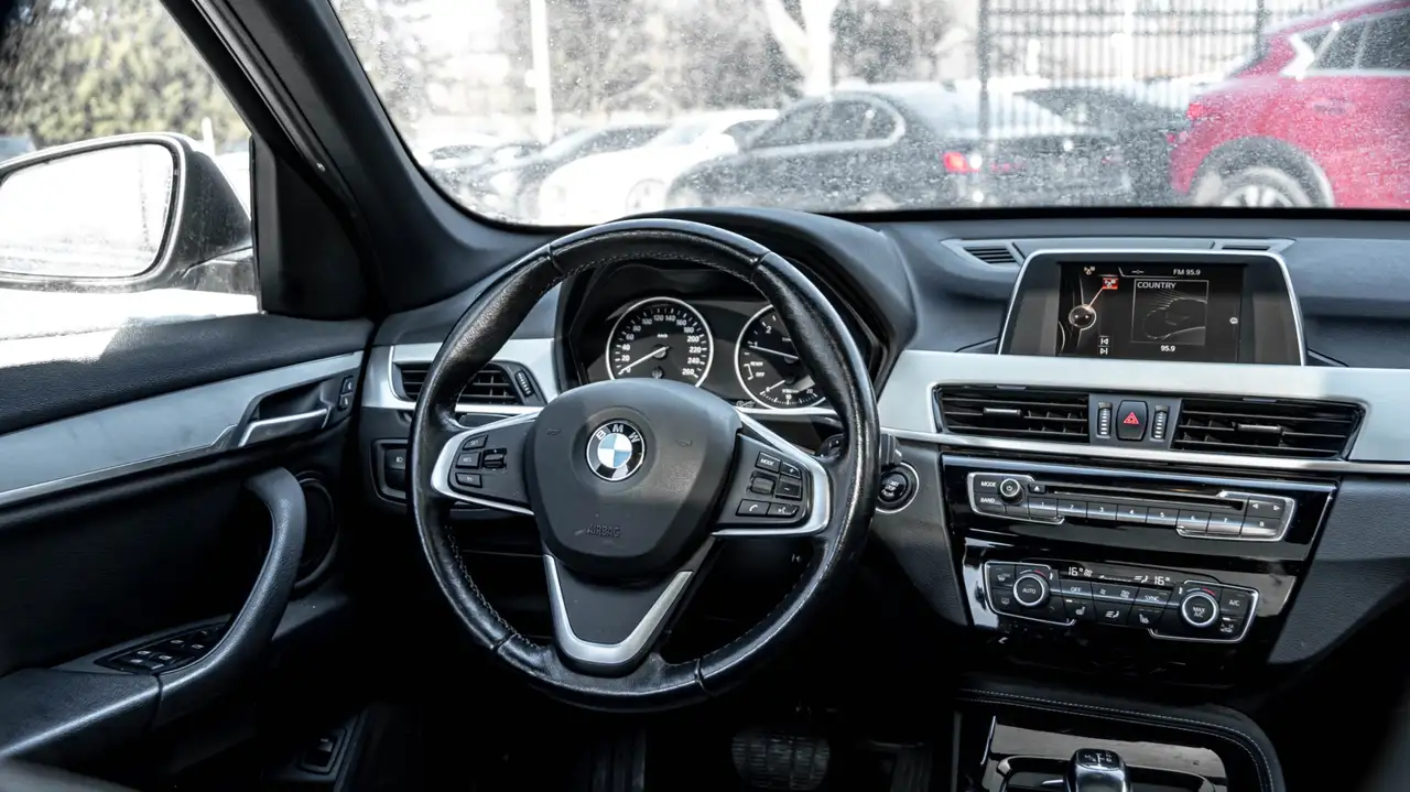 BMW X1 снимка BMW X1
