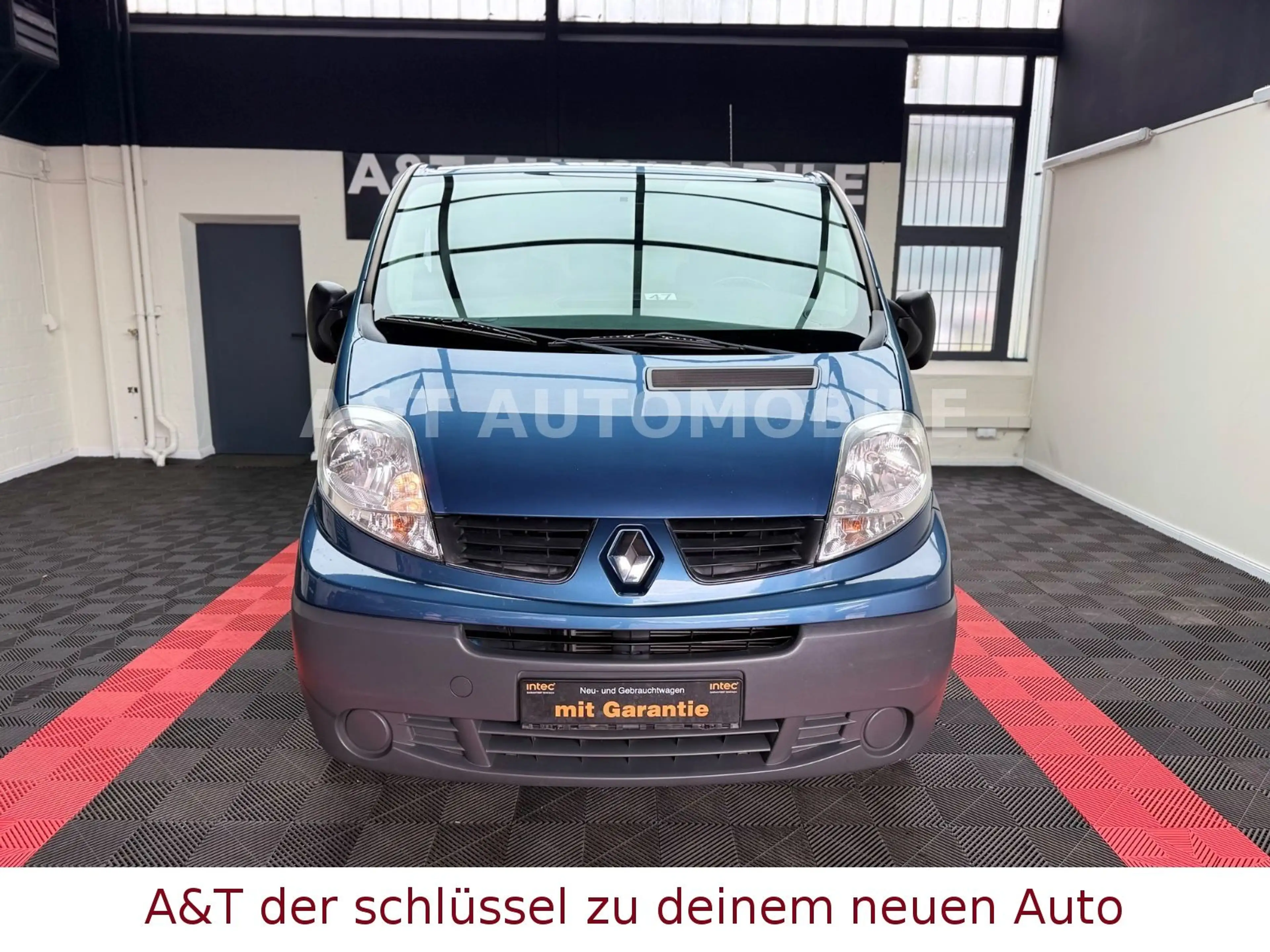 Renault Trafic Combi L2H1 2,9t verglast.9SITZER:TÜV NEU — photo 2