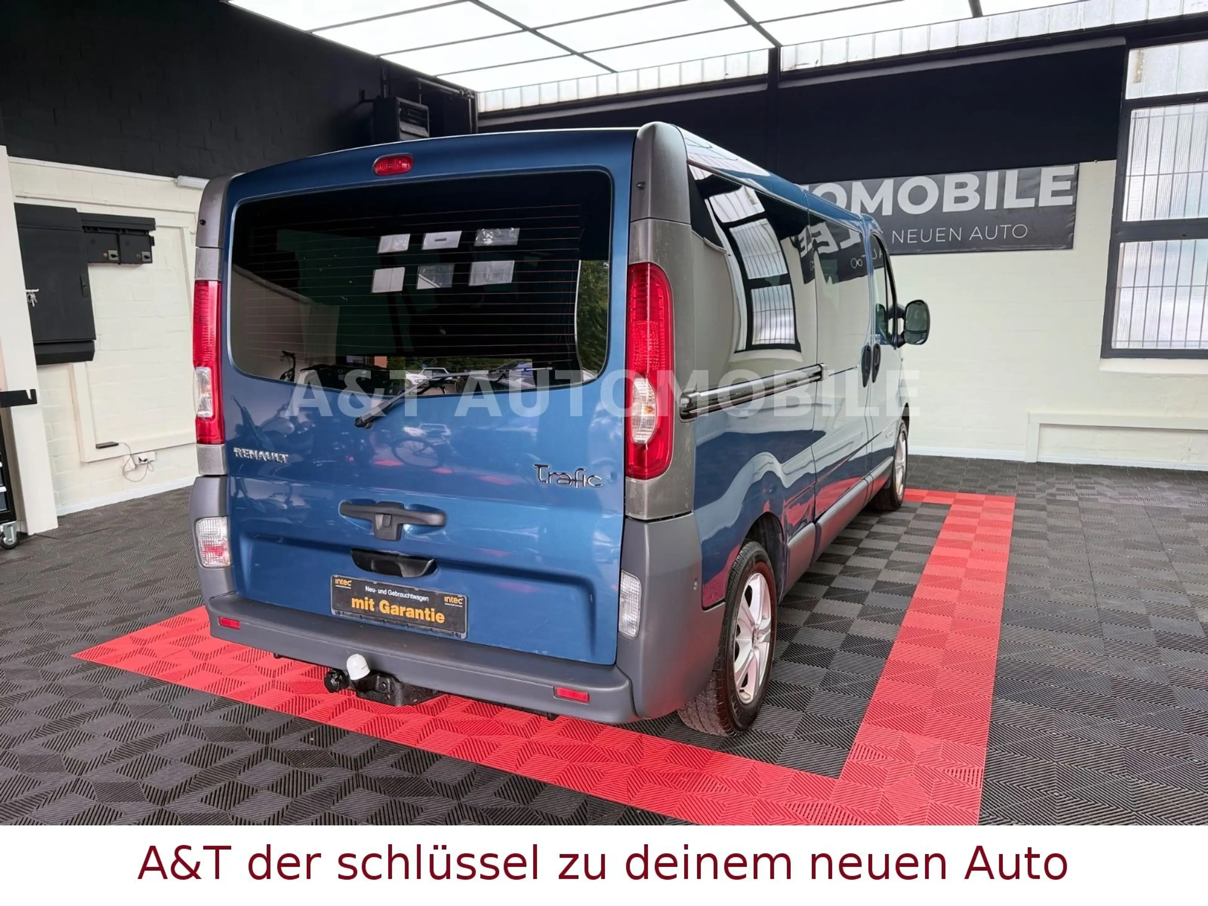 Renault Trafic Combi L2H1 2,9t verglast.9SITZER:TÜV NEU — photo 9