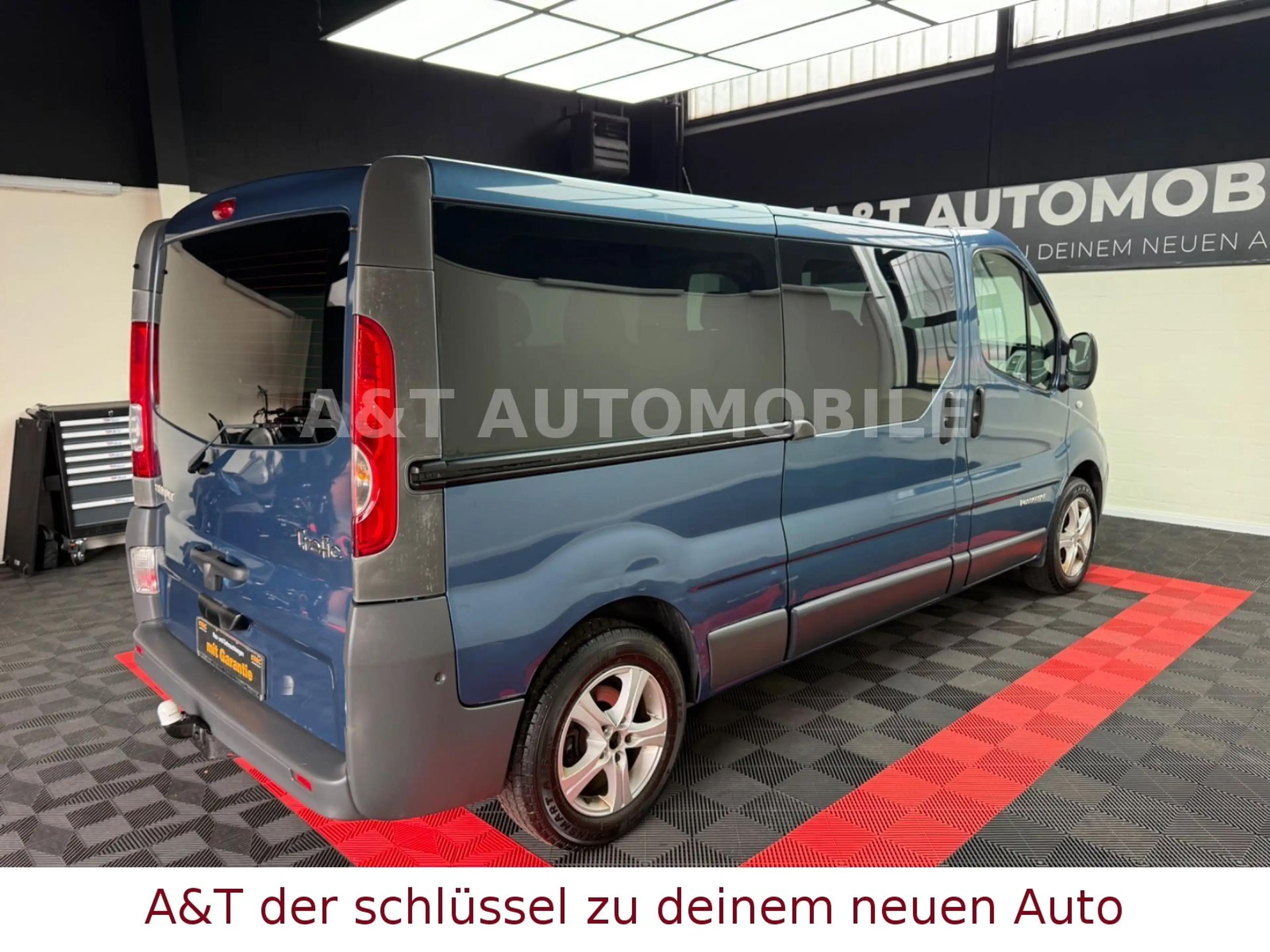 Renault Trafic Combi L2H1 2,9t verglast.9SITZER:TÜV NEU — photo 6