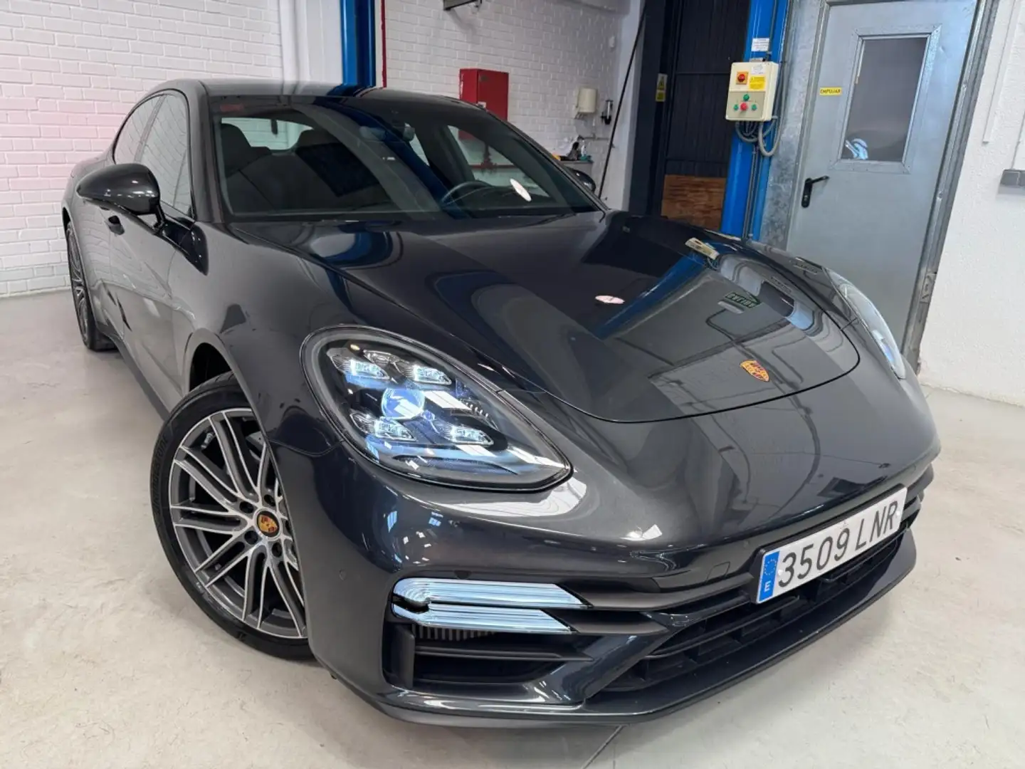 Porsche Panamera Turbo S Aut. Gris - 2