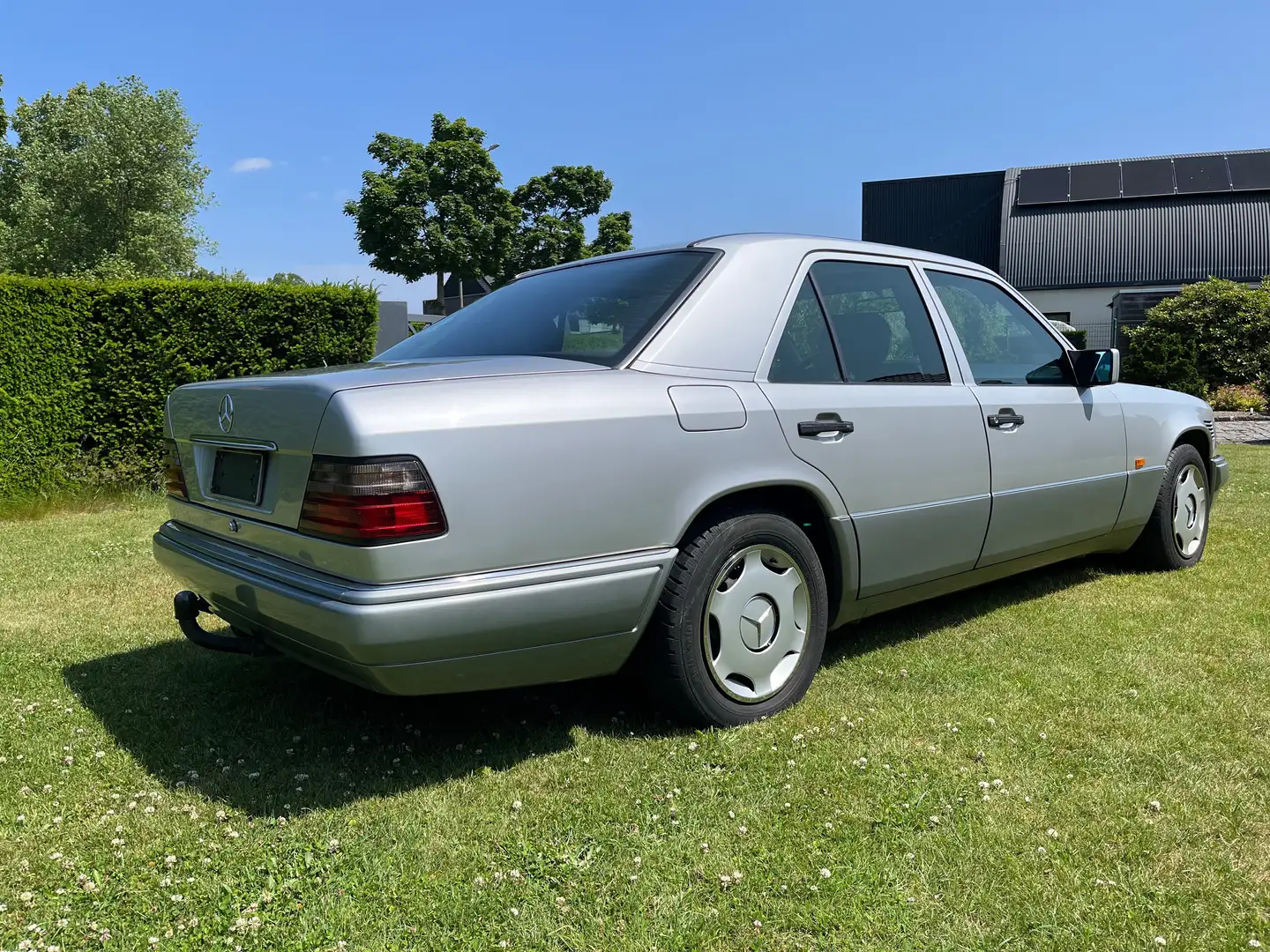 Mercedes-Benz E 250 E 250 D Plateado - 2