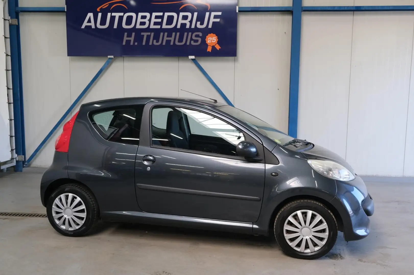 Peugeot 107 1.0-12V XS - N.A.P. Airco. Gris - 2