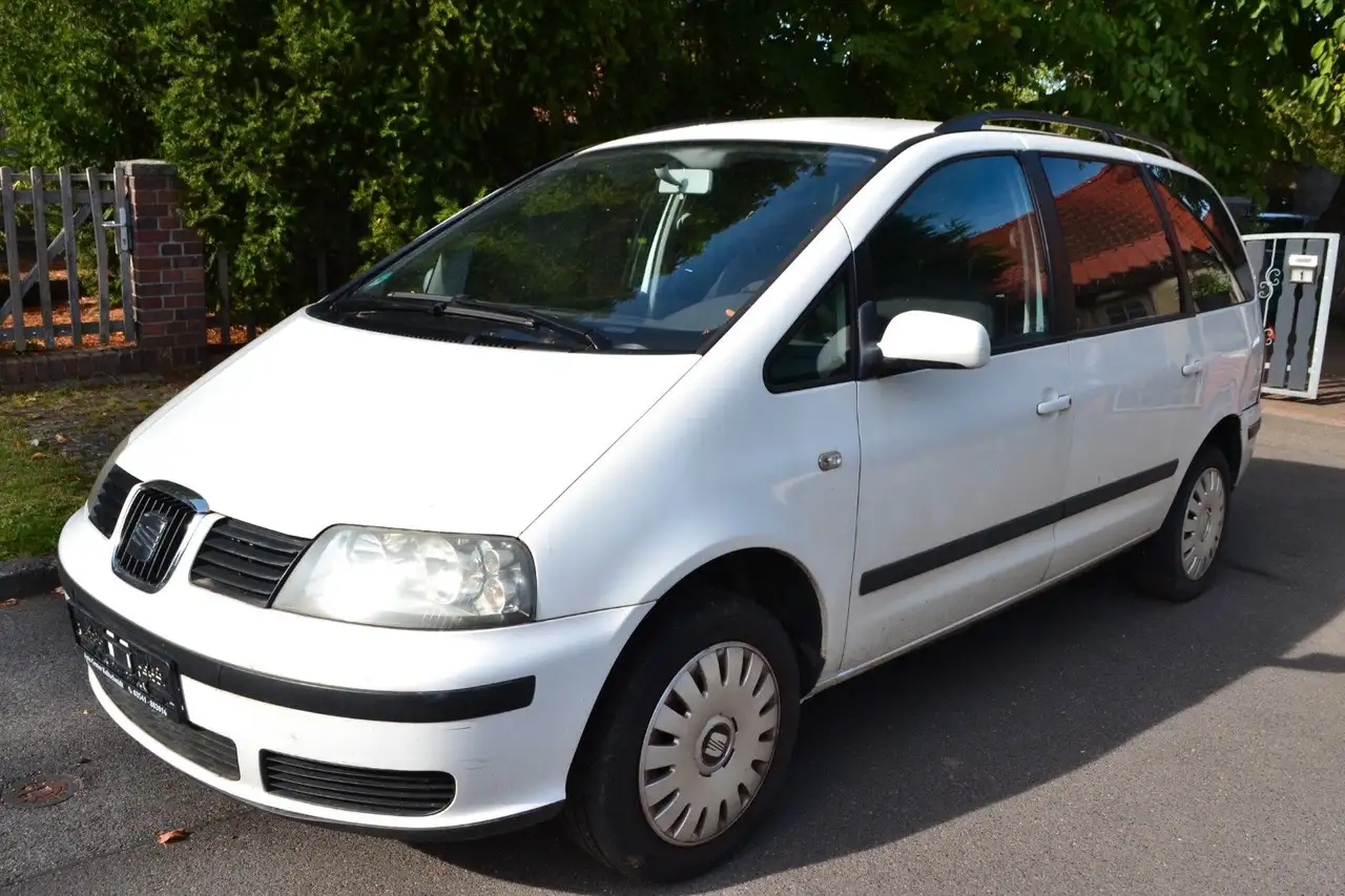 SEAT Alhambra Stella 2.0 Klima-7-Sitzer-AHK-6-Gang — photo 1 of 19
