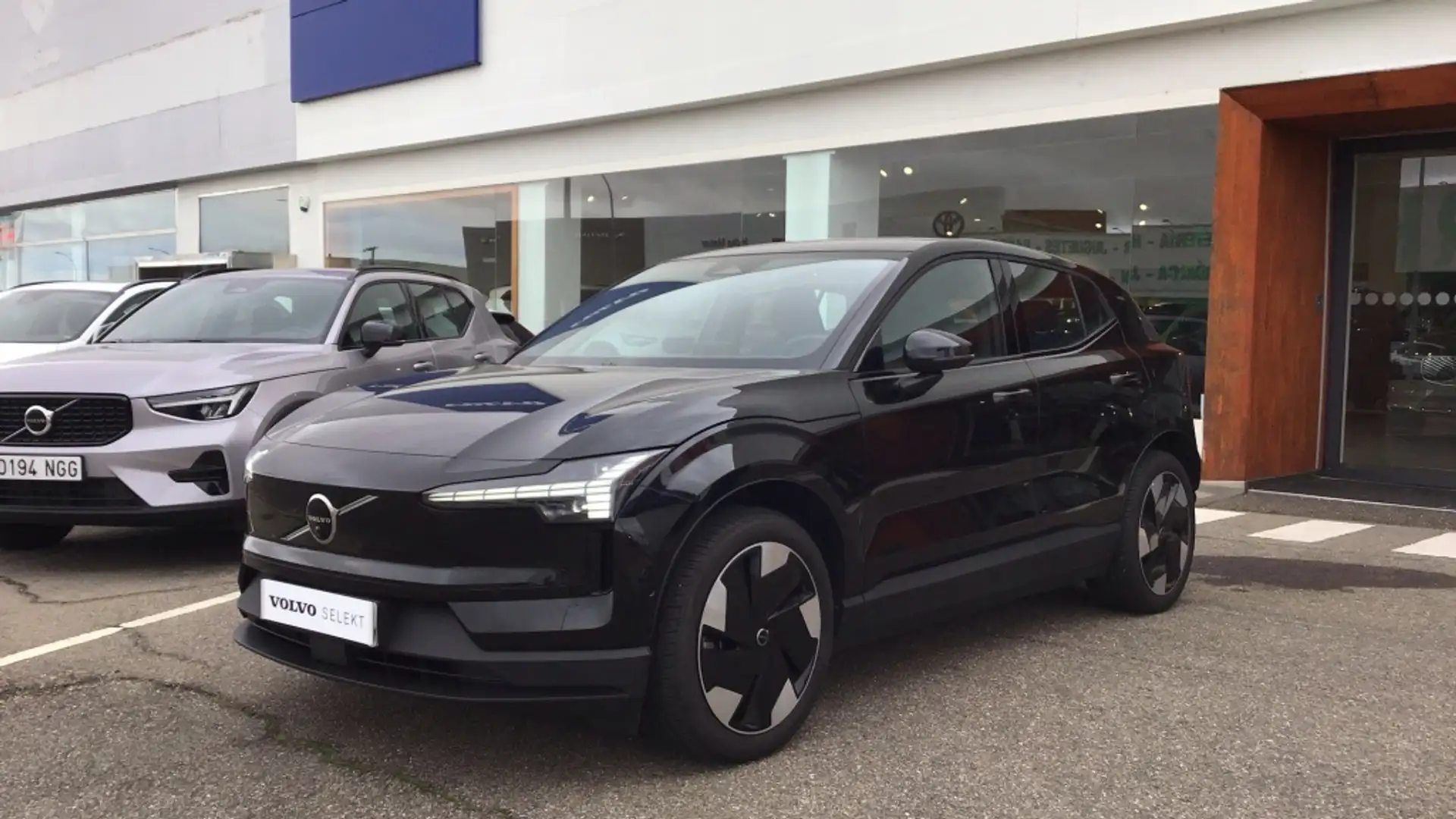 Volvo EX30 SINGLE MOTOR EXT. RANGE ULTRA 272 CV - 2